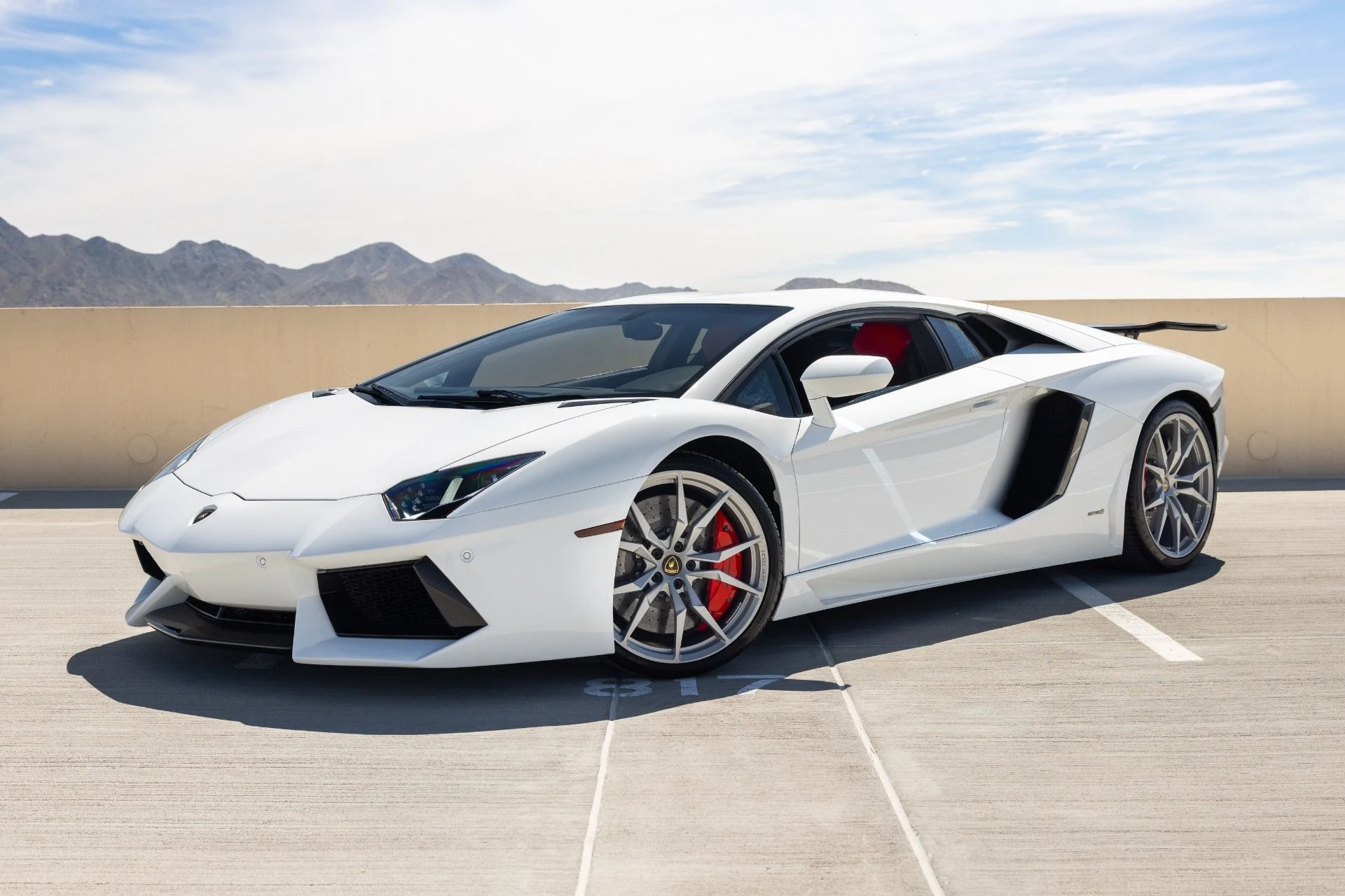 mph009_4148148463_Used_2015_Lamborghini_Aventador_LP_700_4_1785451056_088bade5b2