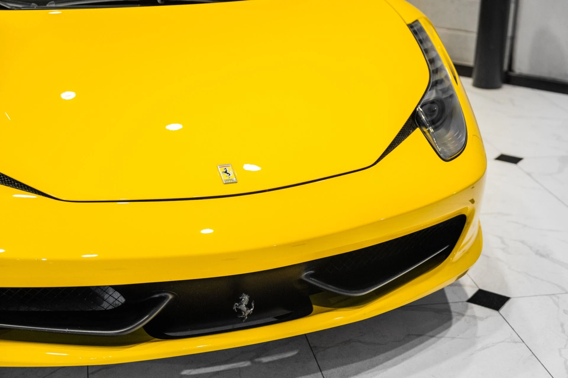 mph009_41573778_Used_2011_Ferrari_458_Italia_1783955585_752e8caf60