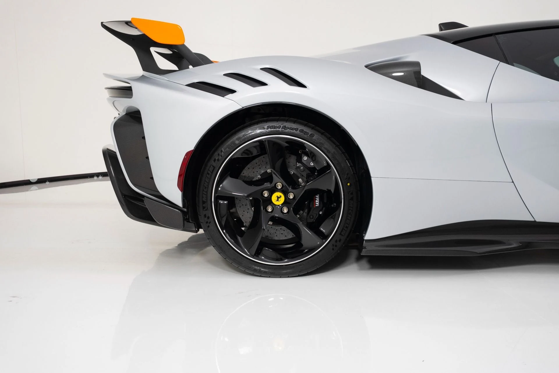 mph009_4167387128_Used_2024_Ferrari_SF_90_XX_1757543670_9d3736a5c2