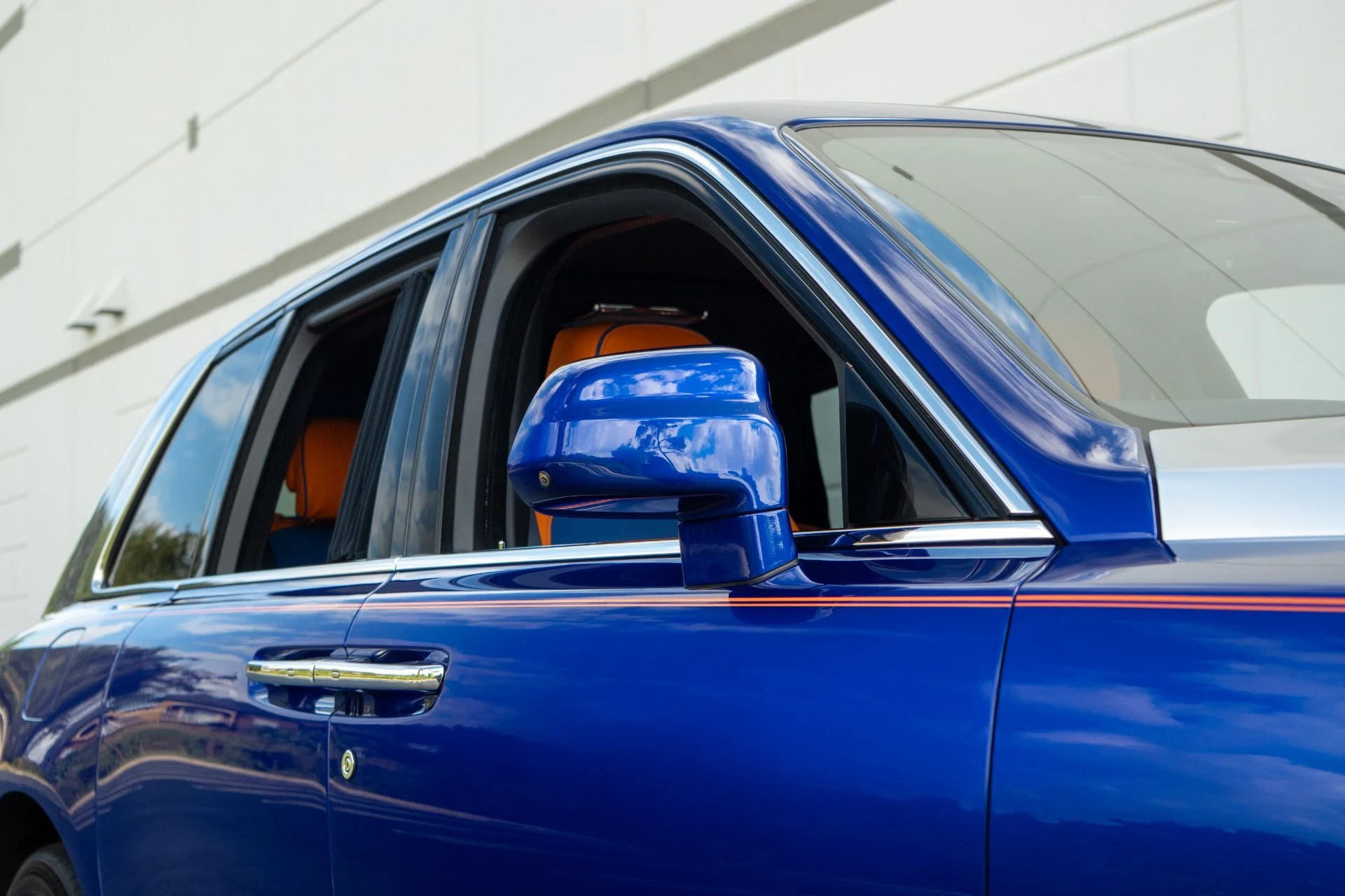 mph009_4168390297_Used_2019_Rolls_Royce_Cullinan_1764189669_12f7047cfb