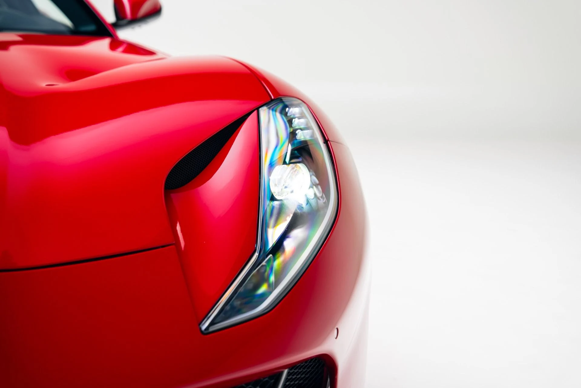 mph009_4169465181_Used_2019_Ferrari_812_Superfast_1766432175_ece207e654