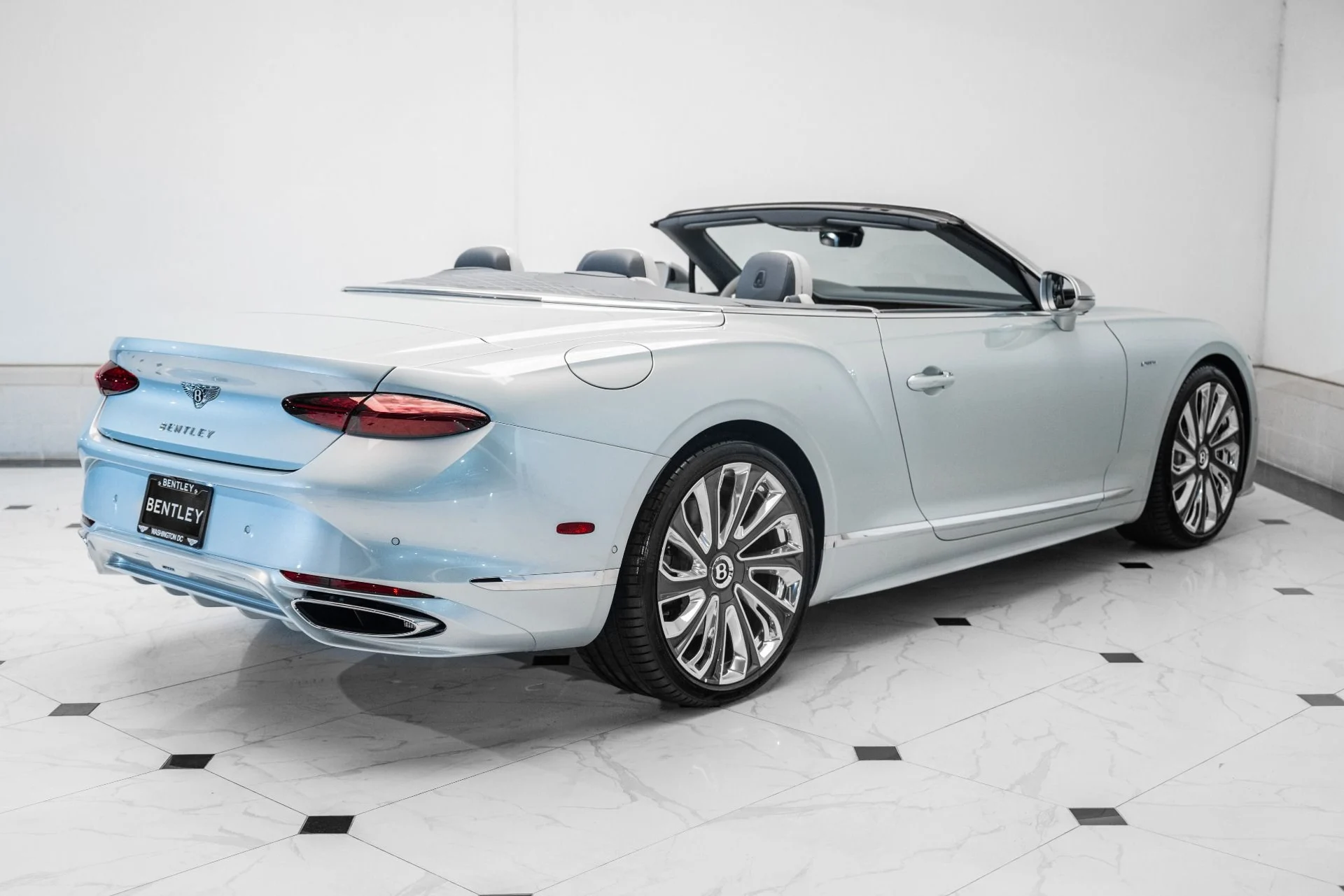 mph009_4176920462_New_2025_Bentley_Continental_1754062657_a9bfe07cd1