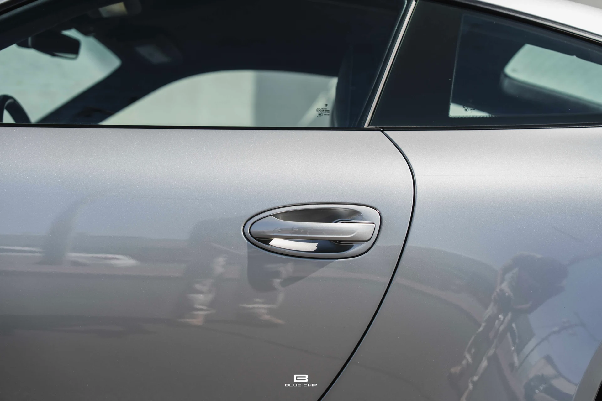 mph009_4182917881_6a2c87e226e3e7a0e6250f11_2016_Porsche_911_R_10_1669fc2a26
