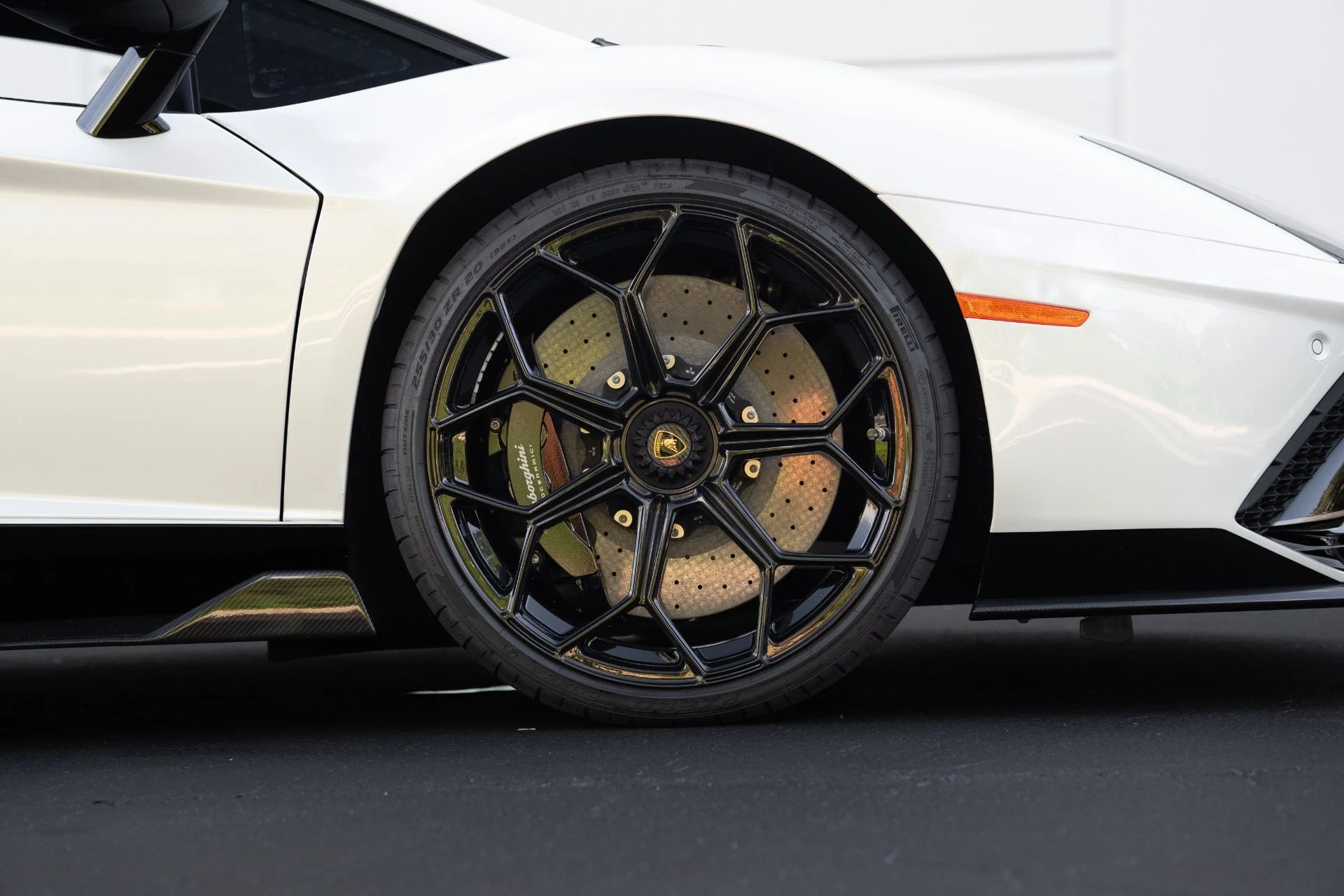 mph009_4183973621_Used_2022_Lamborghini_Aventador_LP_780_4_Ultimae_1758834809_f1ca77a998