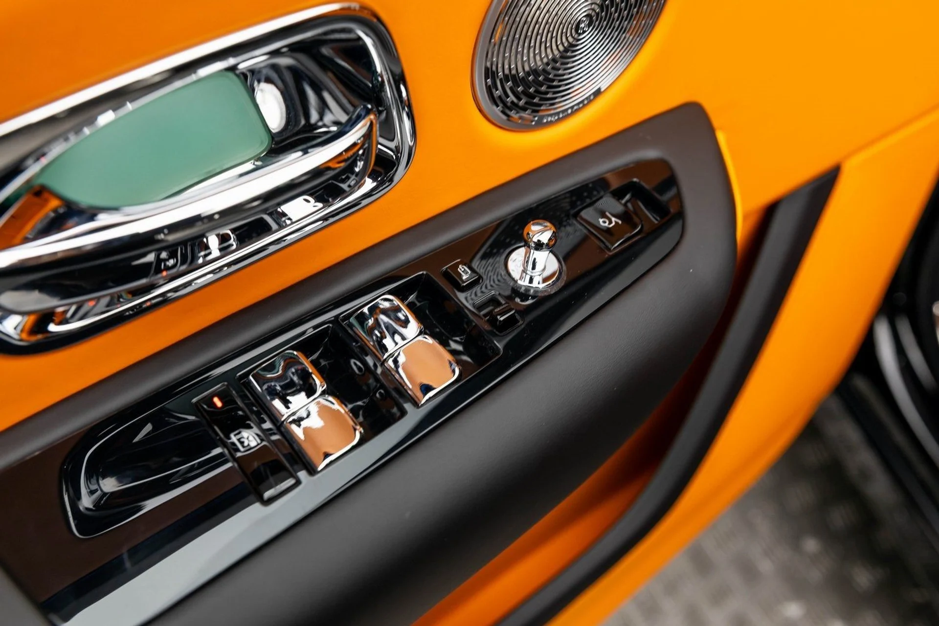 mph009_418939054_10_4e4c1b4021