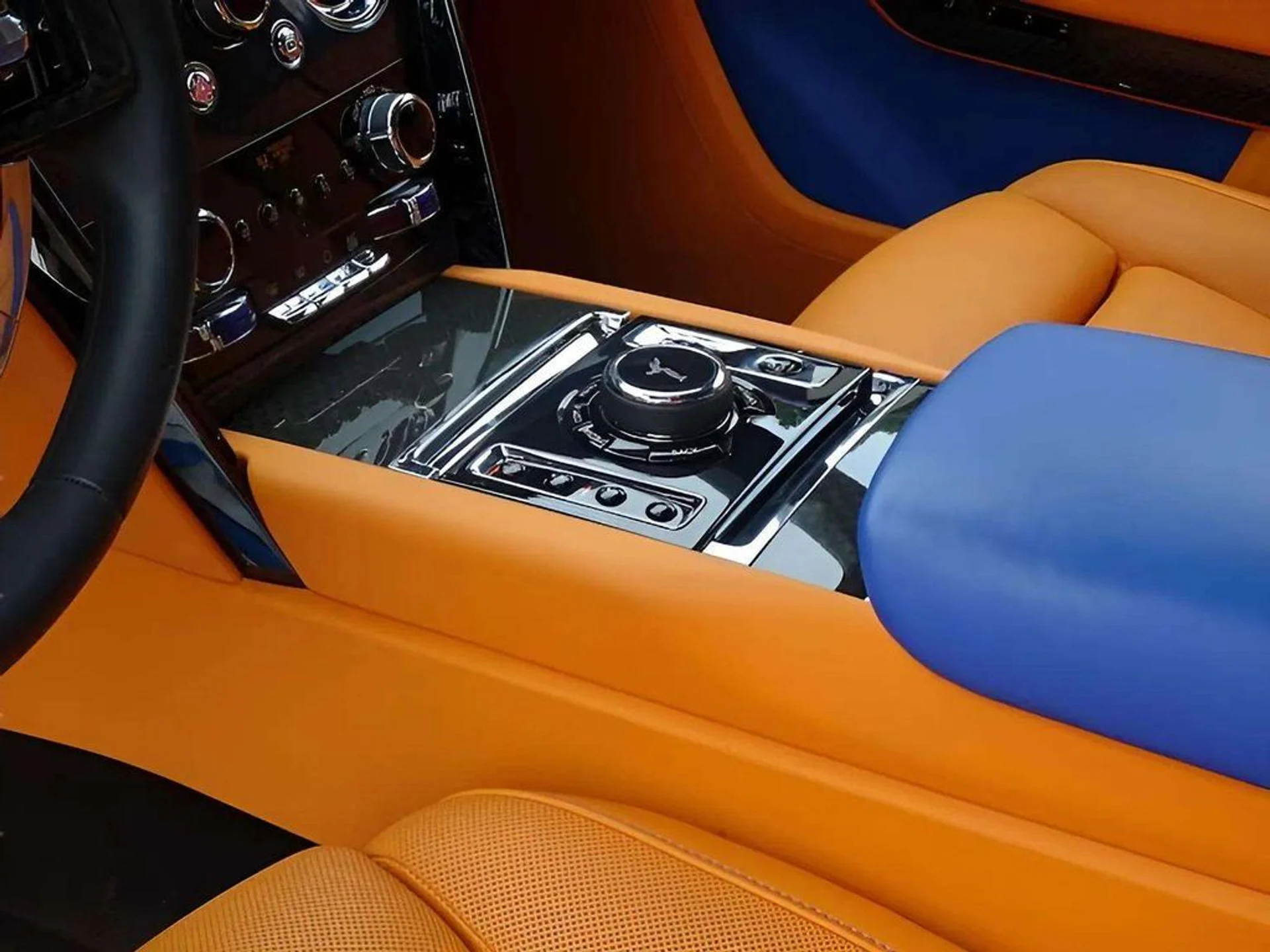 mph009_419770406_50c2b1e0b933ed518e7b50c1b80138dbx_79314ab130