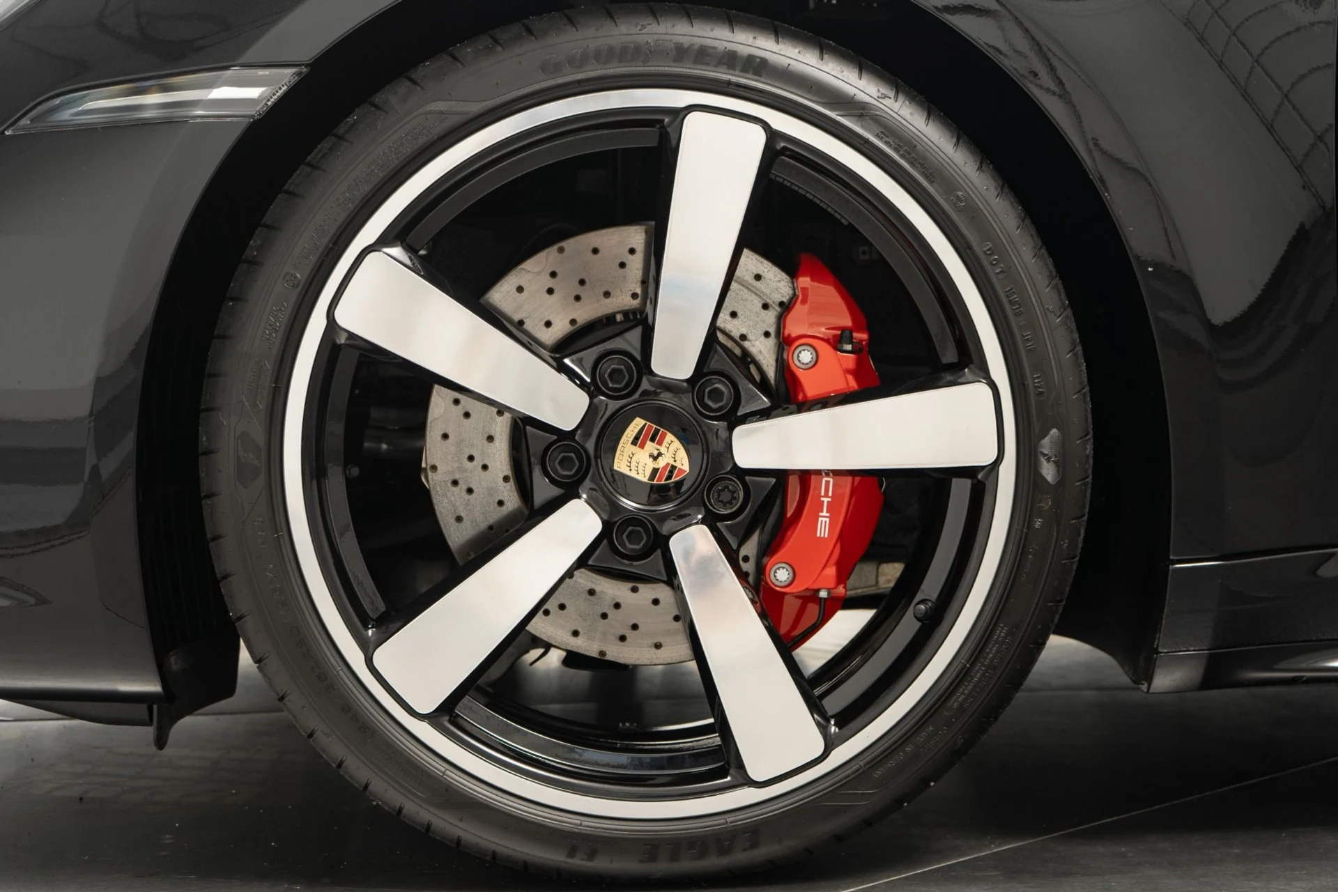 mph009_4208704451_Used_2024_Porsche_911_Targa_4_S_Low_Miles_Sport_Package_Premium_Package_1781229311_c55e6cd54c