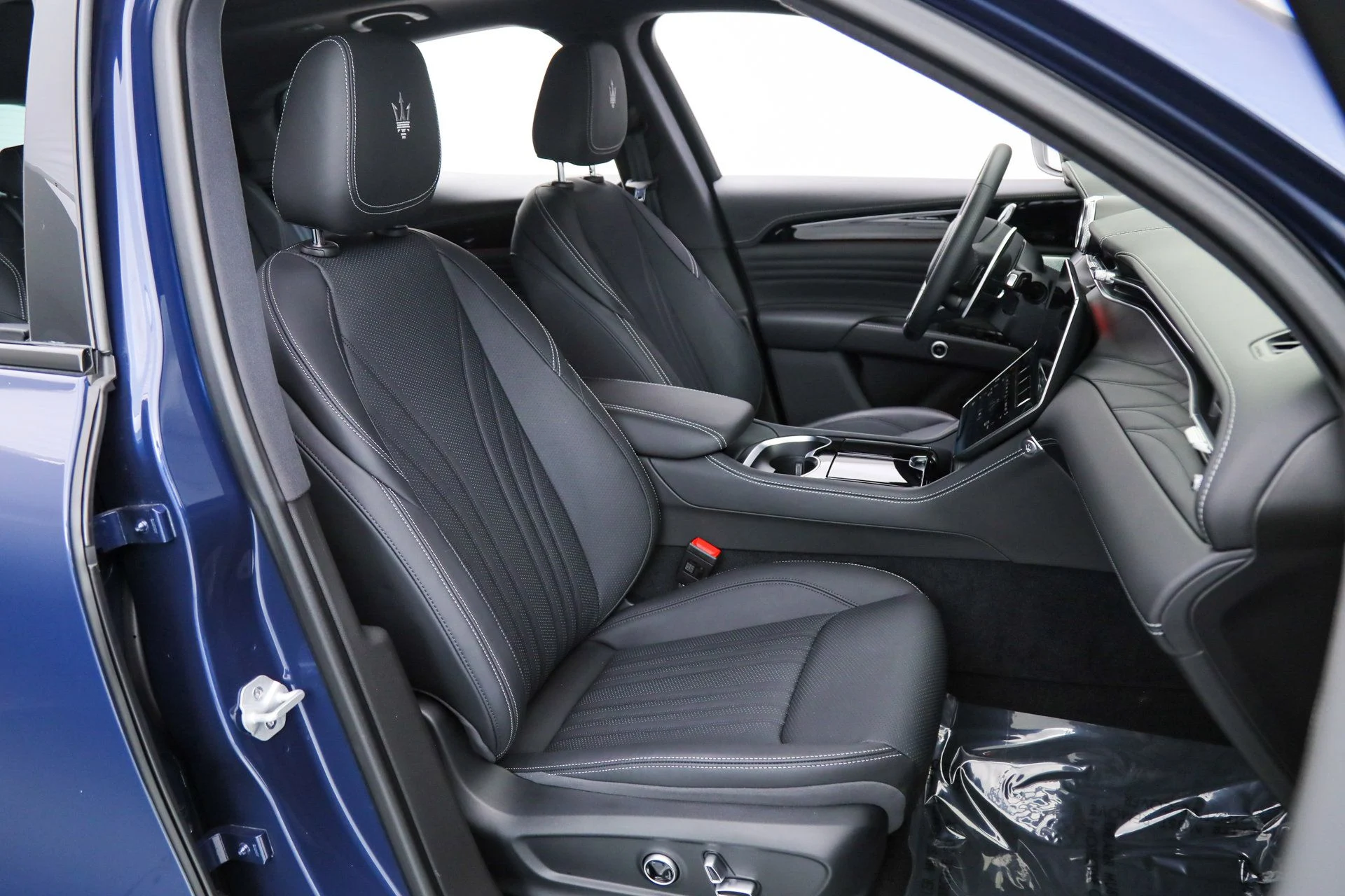 mph009_4211000023_49c2e69e3192d36e16c608fdd03c1873_d16c8d020b