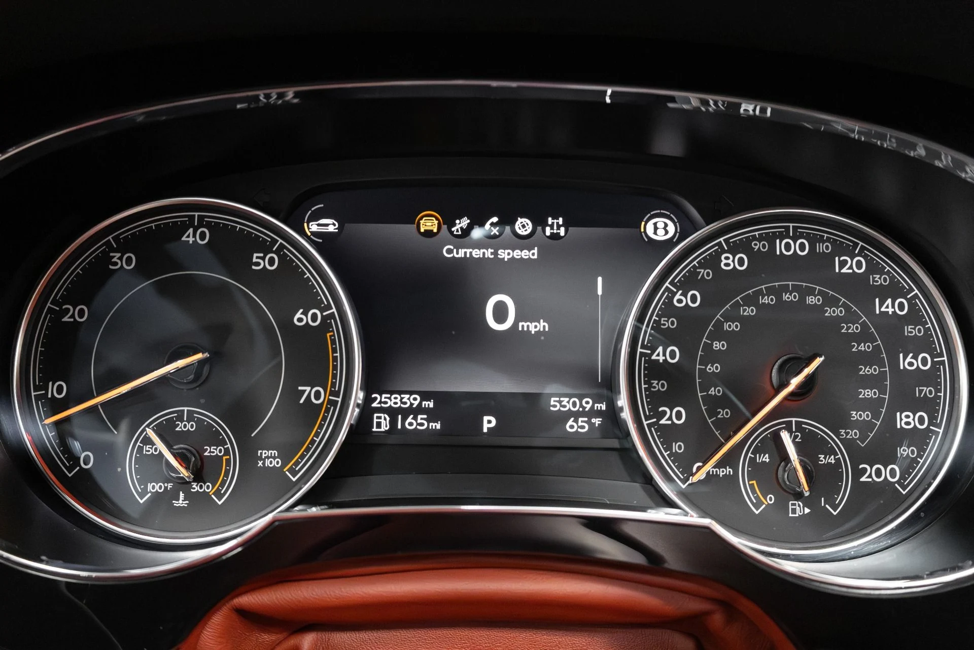 mph009_4213508936_Used_2017_Bentley_Bentayga_W12_1763489562_4db64d81ab