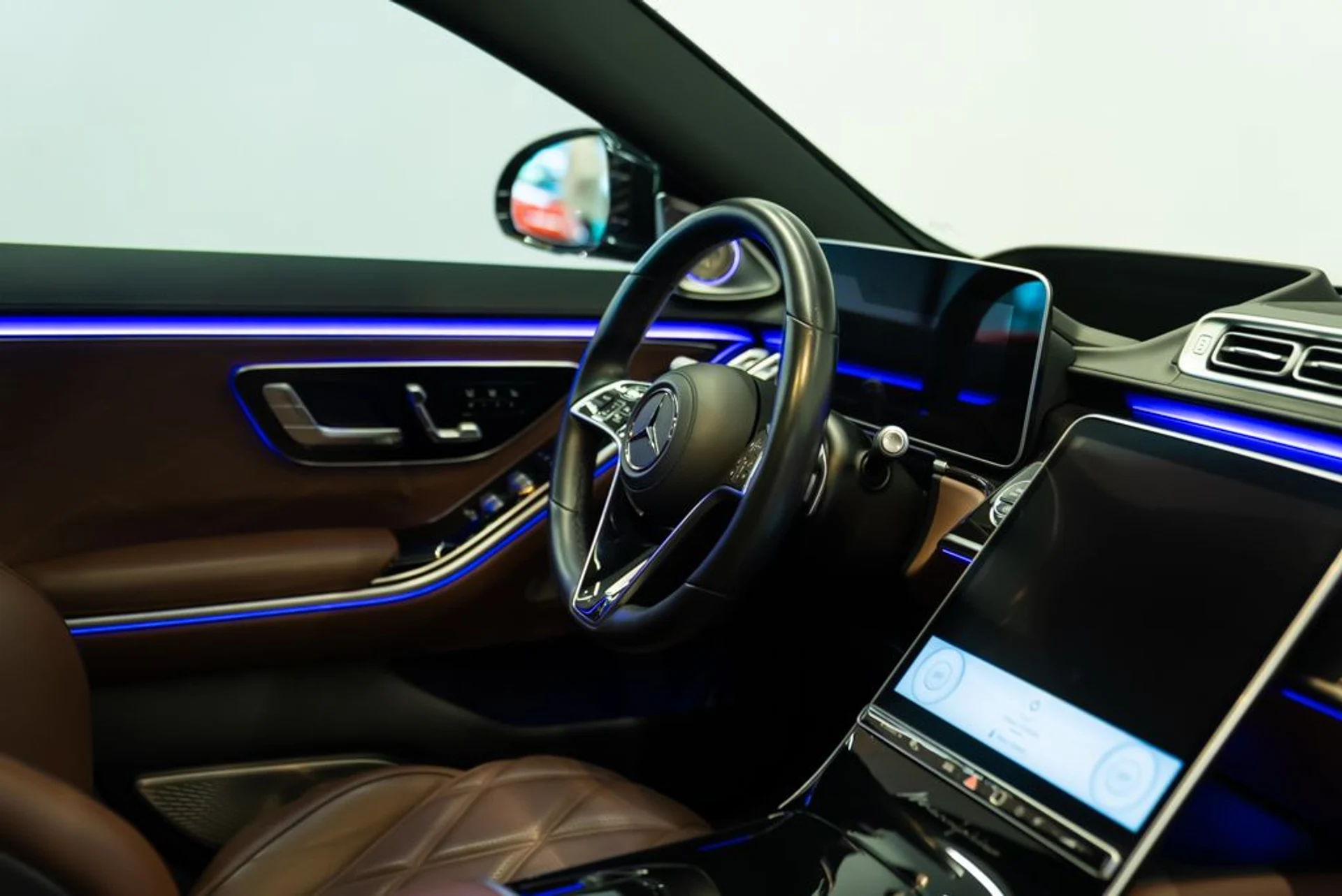 mph009_4216033987_mercedes_benz_s_class_2024_jpg_v_1772208248_1545ad2b8d