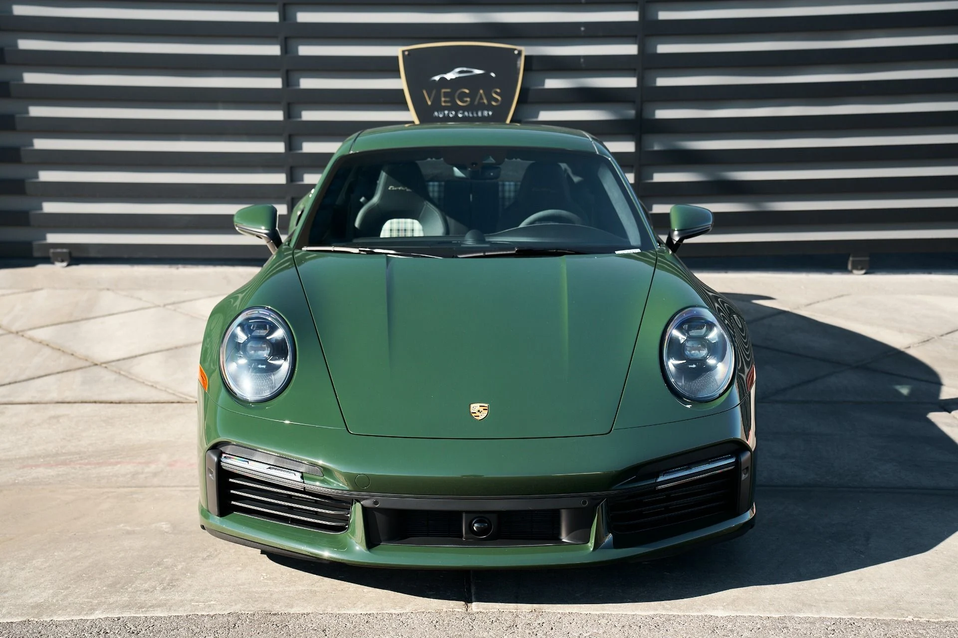 mph009_4224219261_Used_2025_Porsche_911_Turbo_S_1763075493_e957fa2932