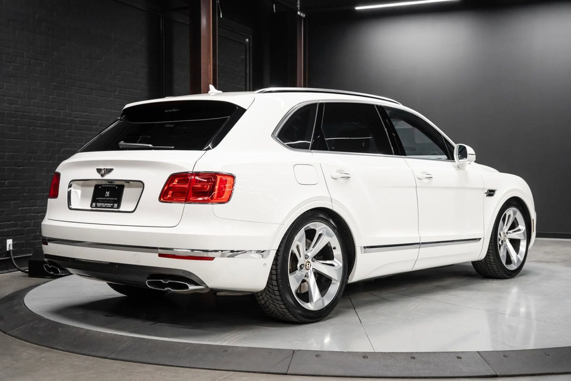 mph009_4224929496_bentley_bentayga_2019_3d7444dbb8