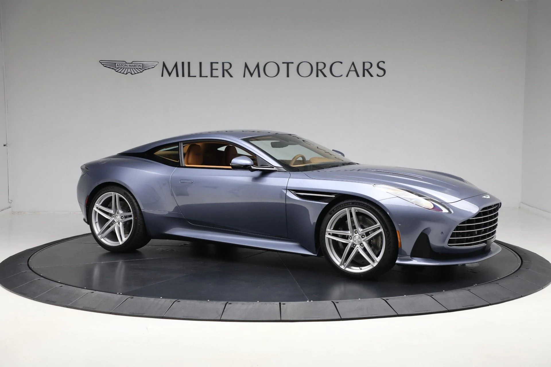 mph009_4238959632_New_2025_Aston_Martin_DB_12_V8_456a9ff1f7