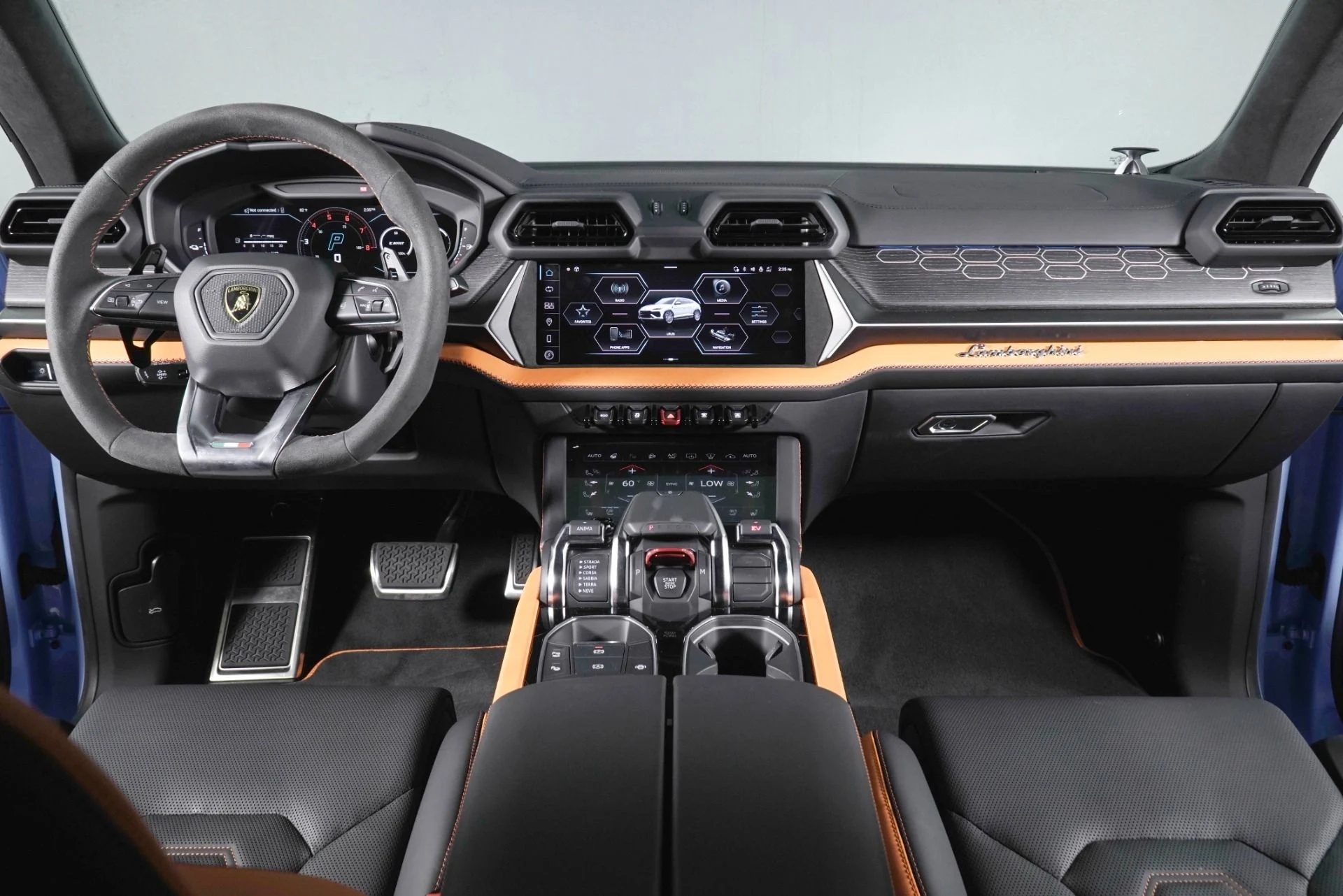 mph009_424045532_Used_2025_Lamborghini_Urus_SE_1781248569_813a1cc1f2