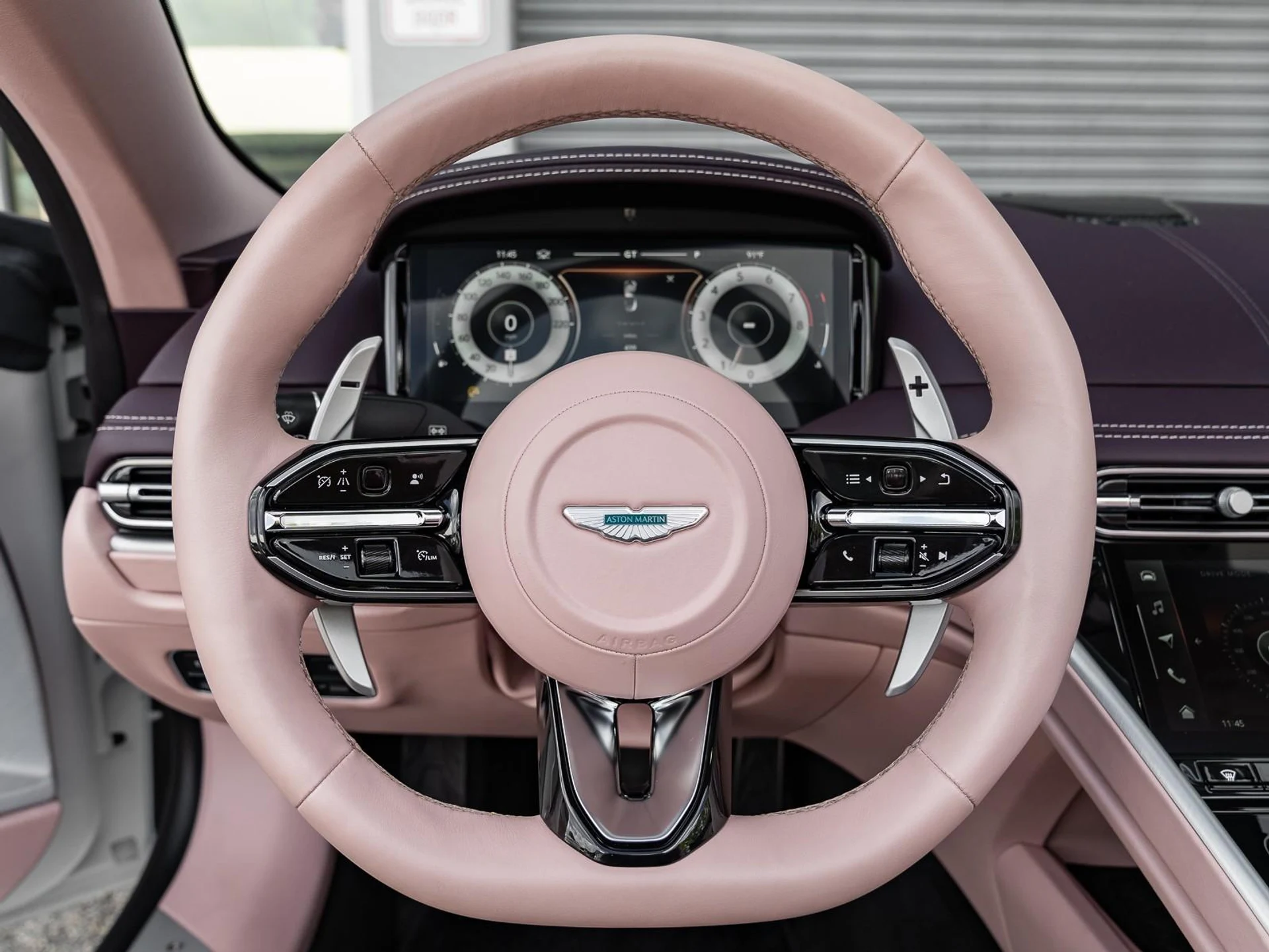 mph009_42447207_Used_2025_Aston_Martin_DB_12_1761167128_7f362ea221