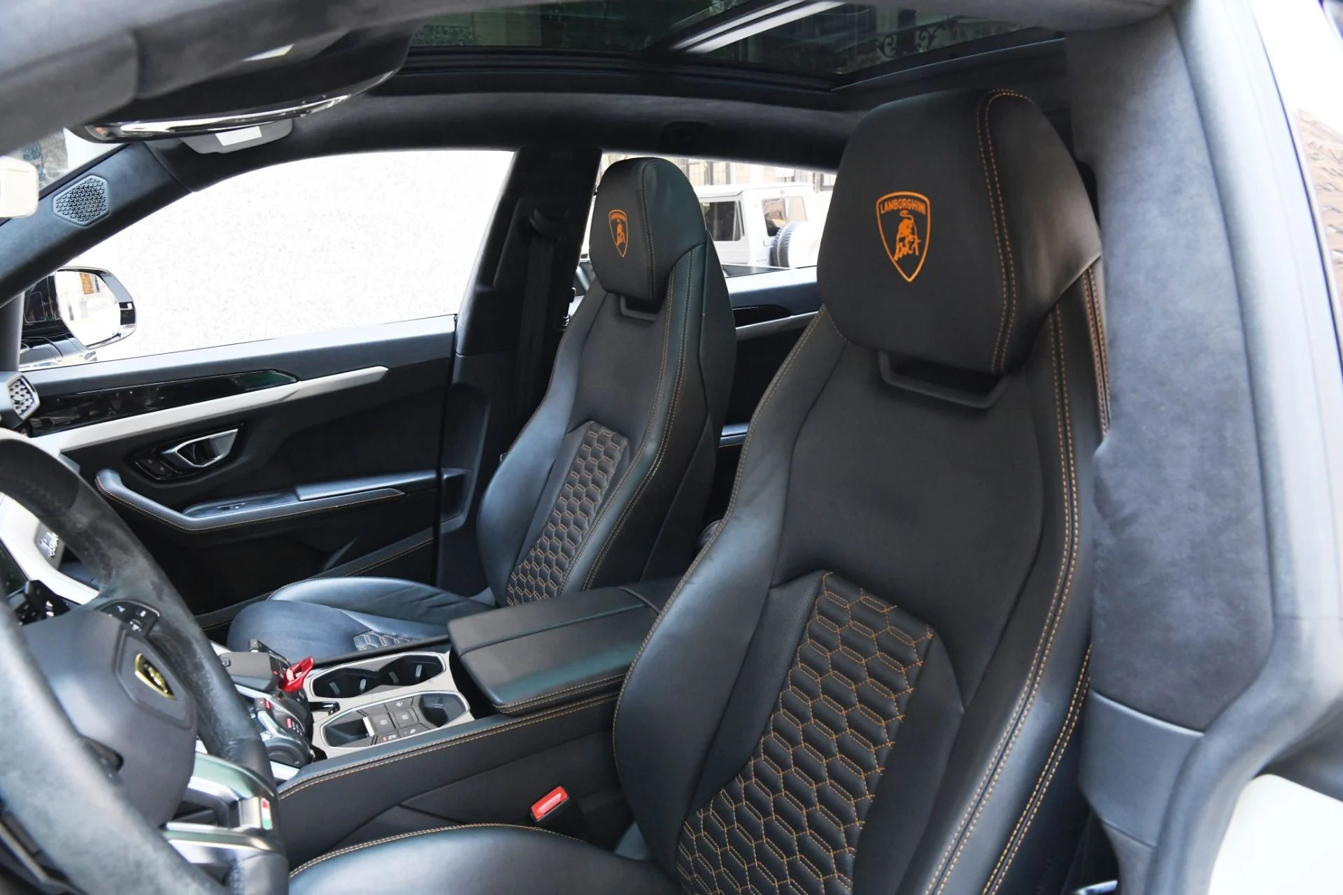 mph009_4247736724_Used_2021_Lamborghini_Urus_1752869044_97b5df76eb