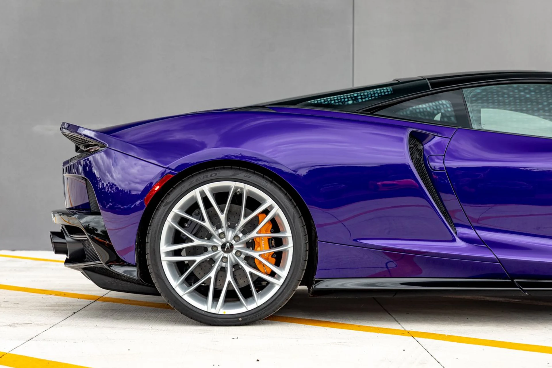 mph009_4269683043_555_p10_l_60dcc2d582