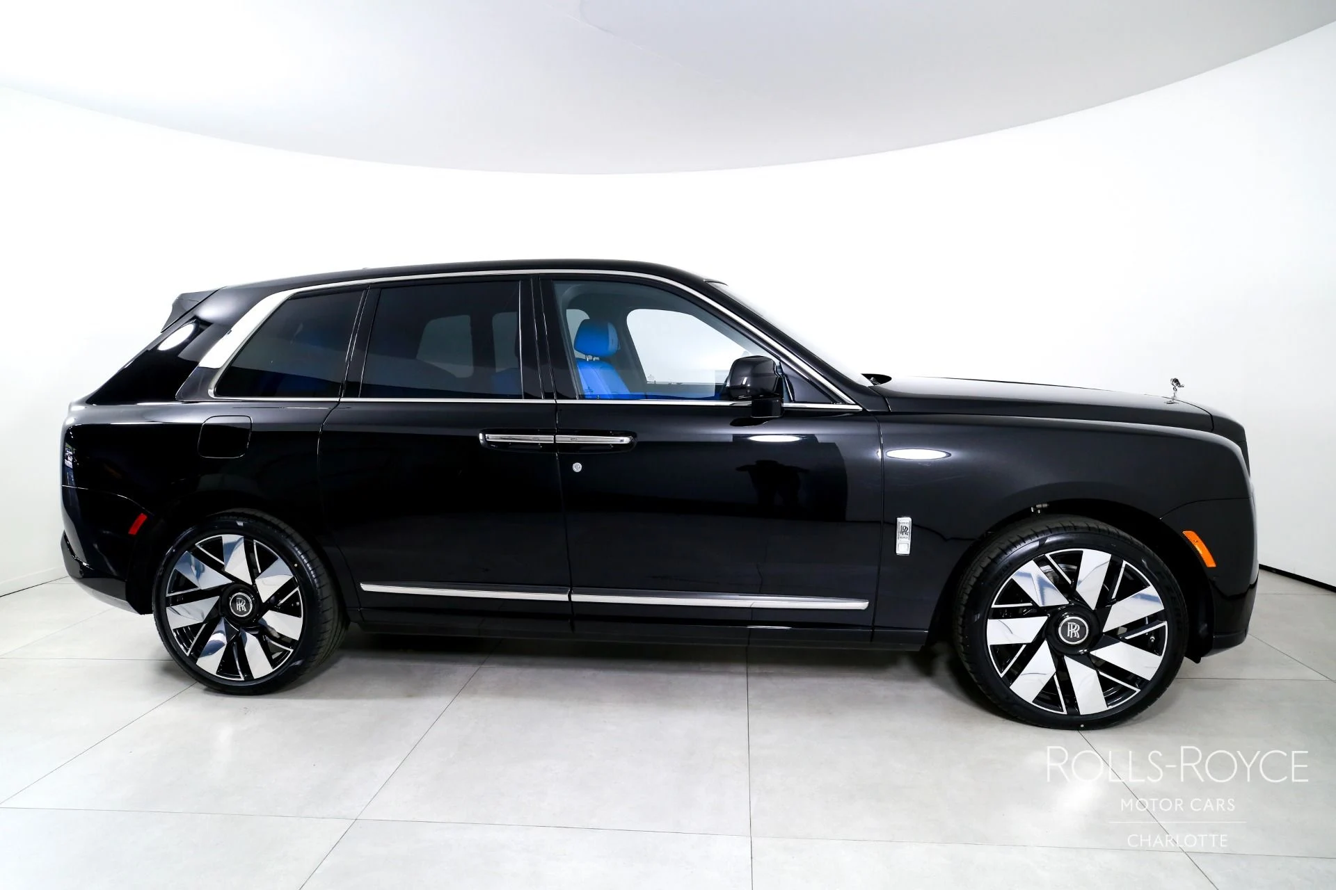 mph009_4270359932_Used_2026_Rolls_Royce_Cullinan_1773240902_664576433f
