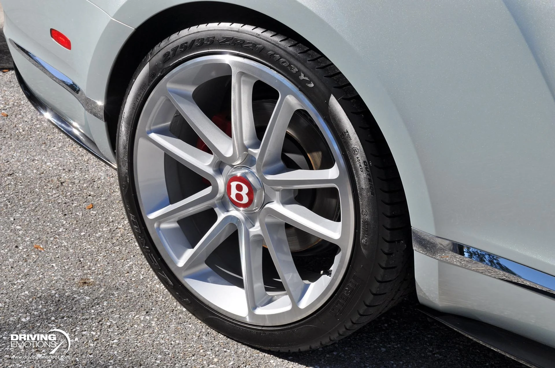 mph009_4274959233_886_p10_l_edbb987cd0