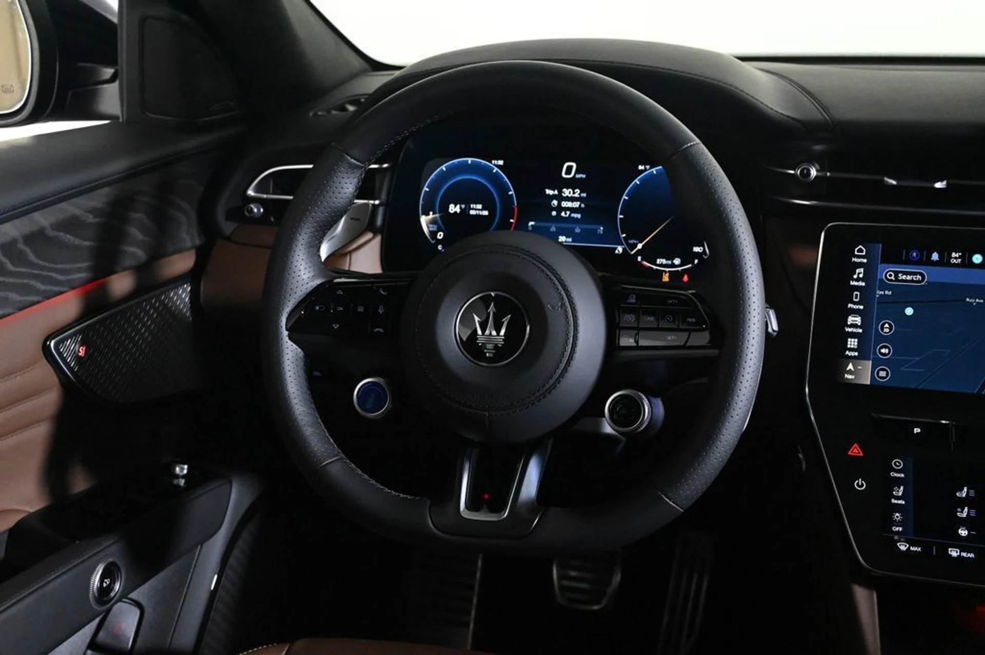 mph009_428815985_new_2026_maserati_grecale_modenaawd_11350_23023958_10_1024_d4f438f8a6
