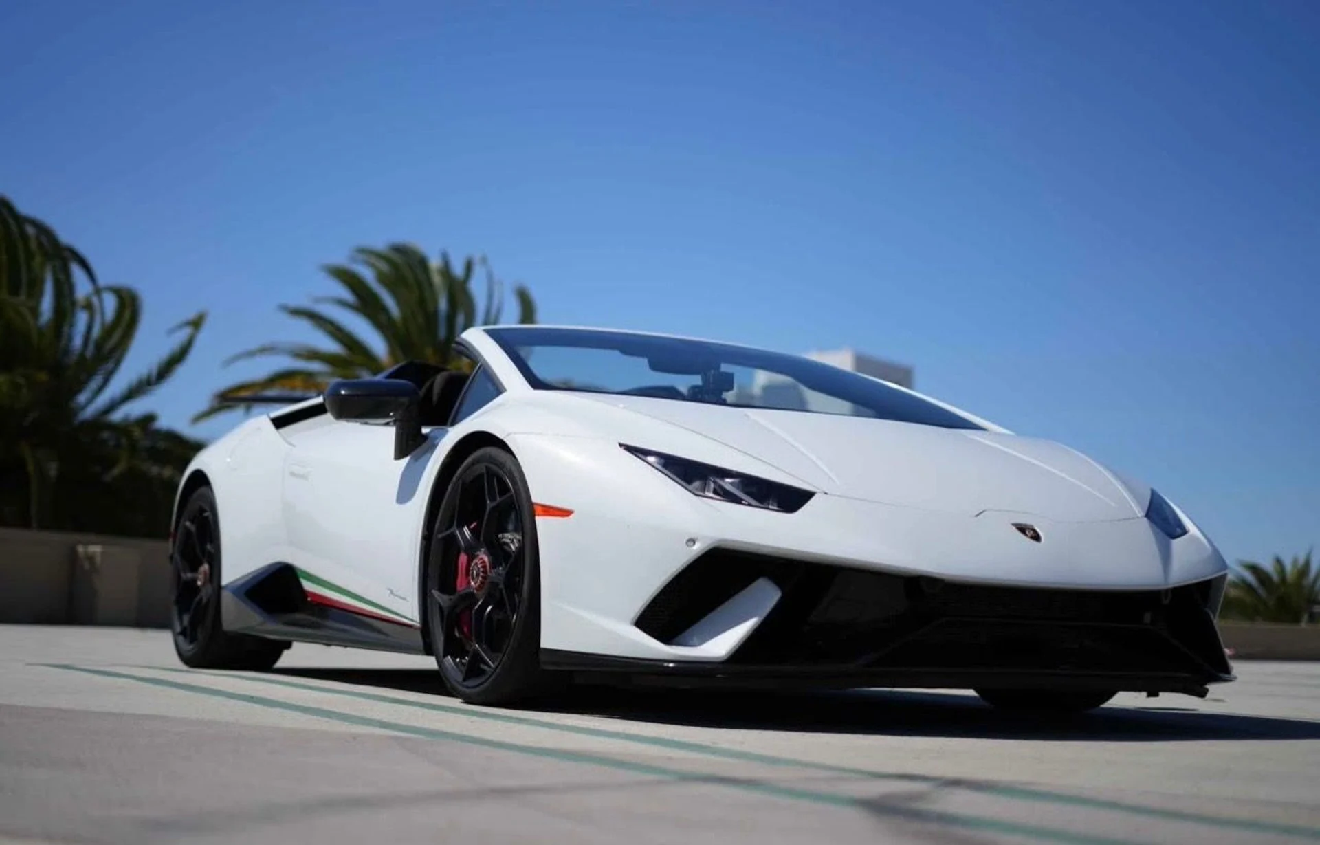 mph009_429985195_Used_2018_Lamborghini_Huracan_LP_640_4_Performante_Spyder_1776111575_c784a8e876