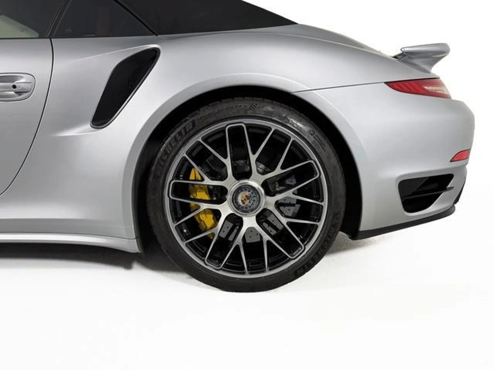 mph009_430438845_V5u_Ef_Tln_DR_1nb_Ti3_DET_Xtyt_Ig_1081e4d05d