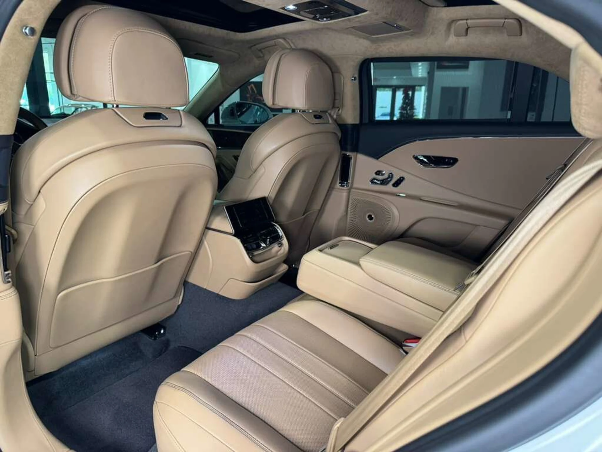 mph009_430531641_8a01af5b85f775c0420d8688fe6138dd_38a932c4c8