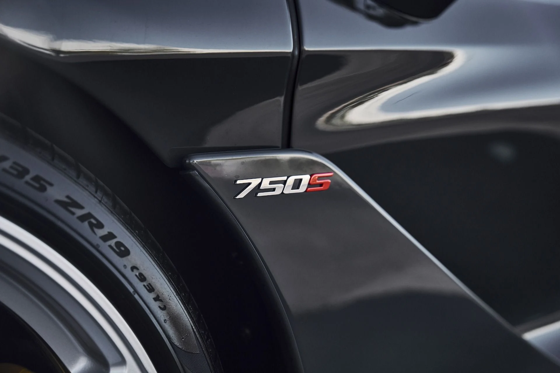 mph009_440943195_Used_2026_Mc_Laren_750_S_1775868039_5faa5af987