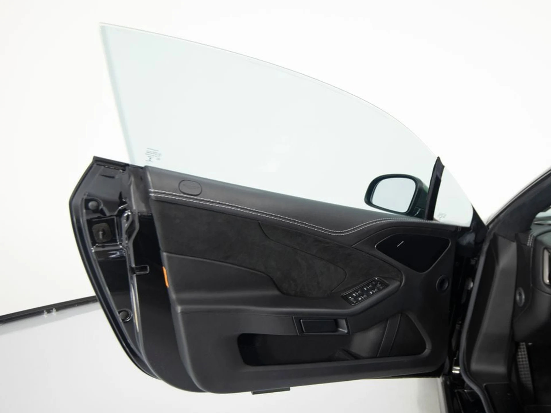 mph009_444229722_37169224758584d9b44944c08b387627x_de5b10a68e