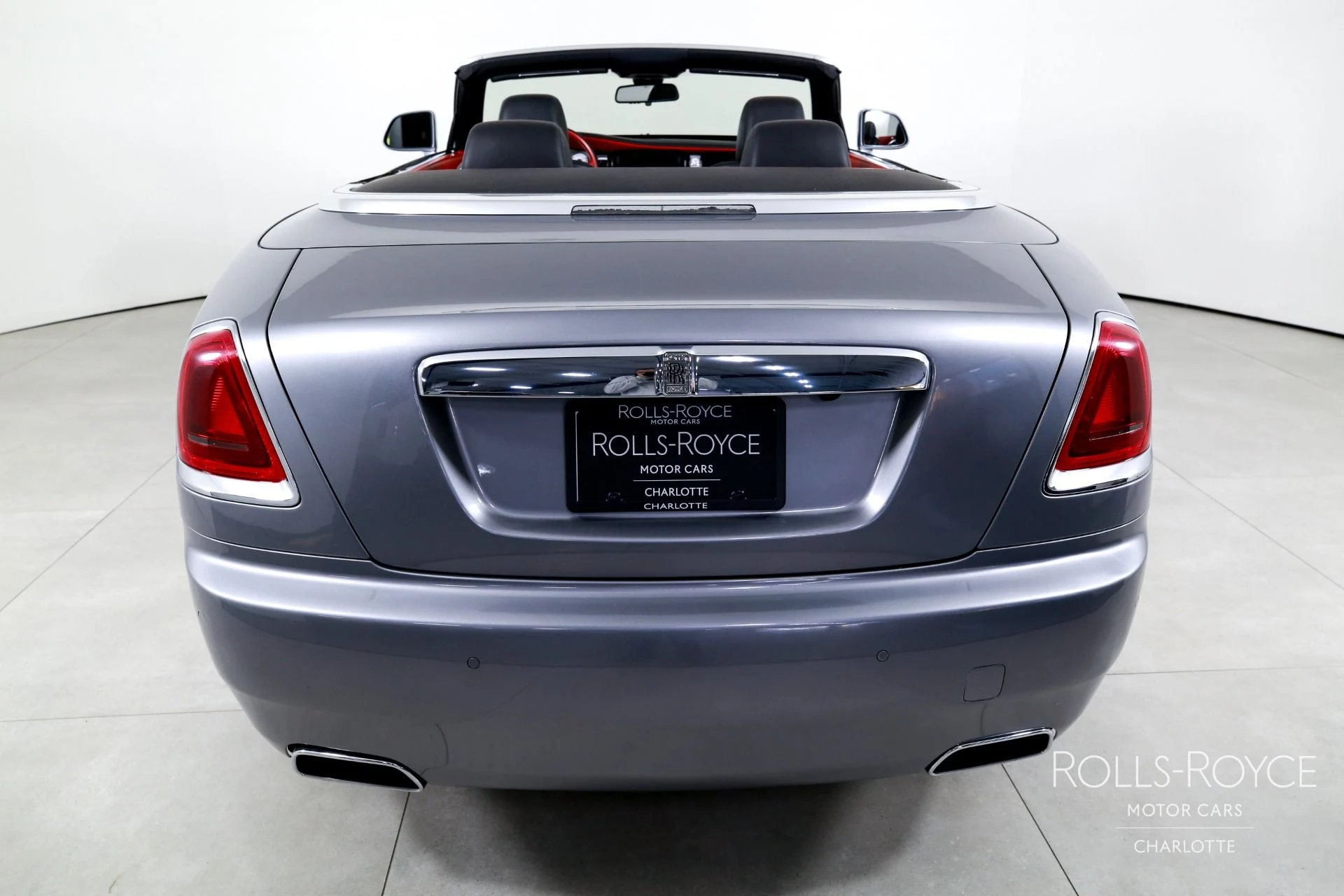 mph009_445058955_Used_2019_Rolls_Royce_Dawn_1771363105_e2d8653b1d