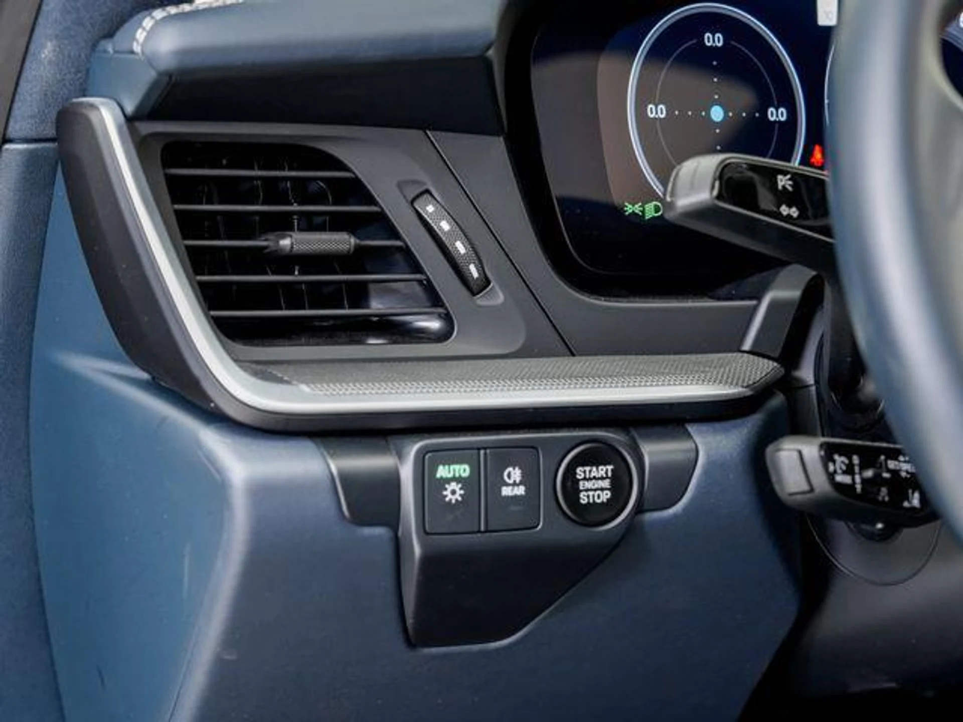 mph009_446359865_iea_B4p_X_Dye_Cu_VSB_f_E0n1p9us60_62f1d0f152