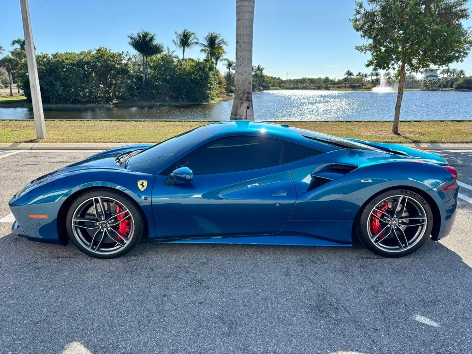 mph009_448898351_0bf027ad0aad2ff92a2178c290620bd7_719ad1ad3c