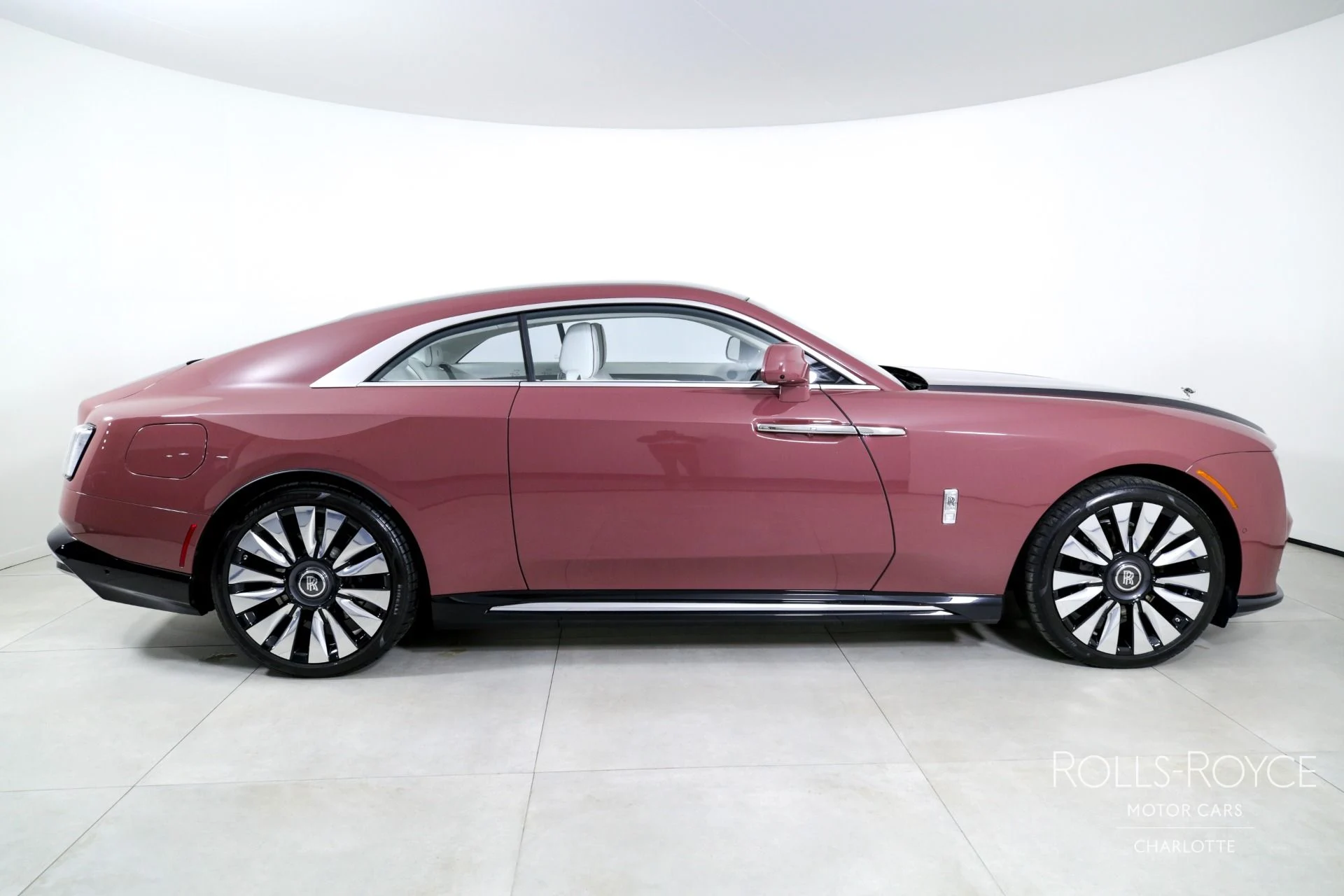 mph009_461306760_Used_2024_Rolls_Royce_Spectre_1738086239_fac653db8a
