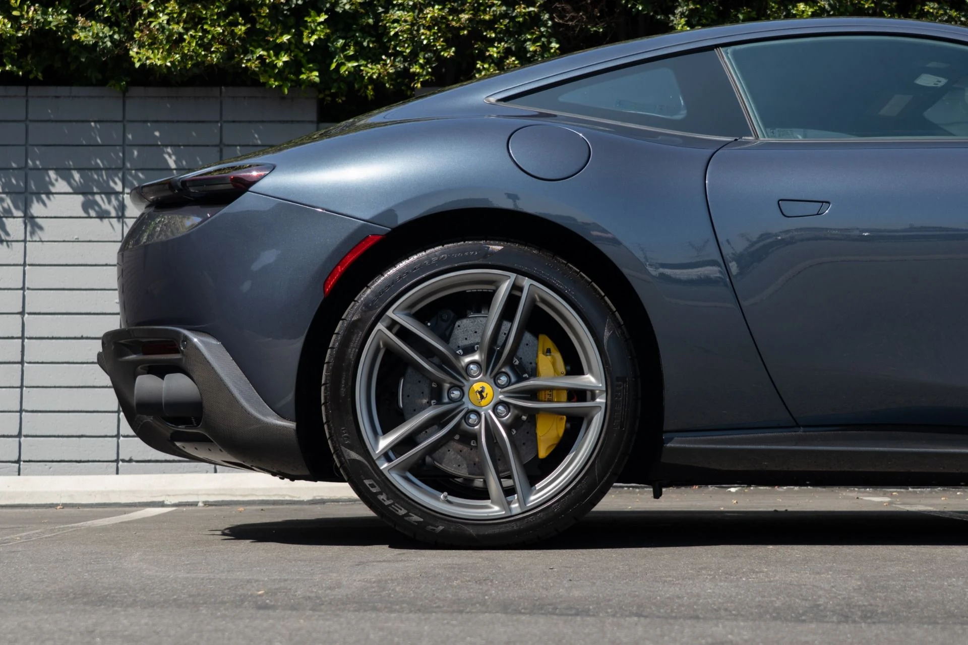 mph009_470072586_Used_2024_Ferrari_Roma_1757965084_d2ec3a3d90