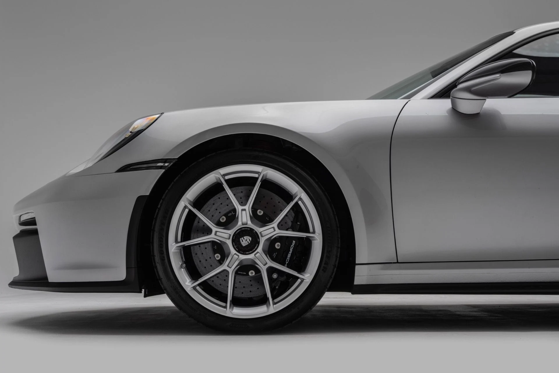 mph009_474048153_Used_2024_Porsche_911_GT_3_Touring_1776272096_454e377ac7