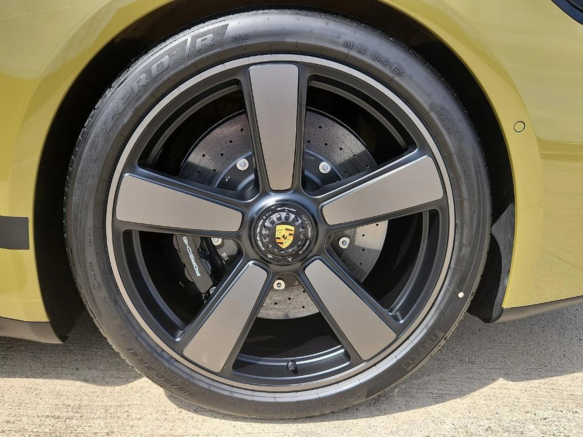 mph009_477835768_h5d_Pk_Ra935o81hi_L7_NO_6a_Z_z_VM_4_529ba0b210