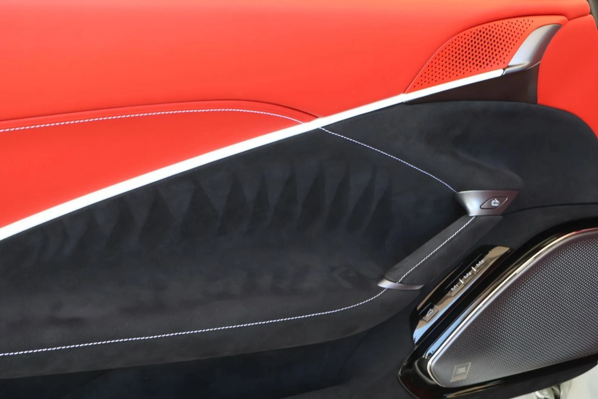 mph009_485106264_10_5de6143805