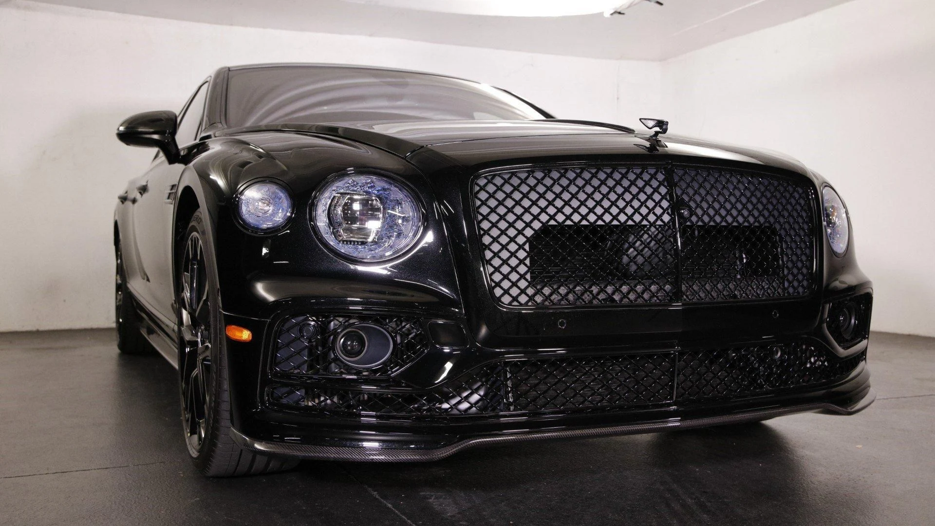 mph009_492796589_Used_2024_Bentley_Flying_Spur_Speed_1706529806_d1c79b1bcd