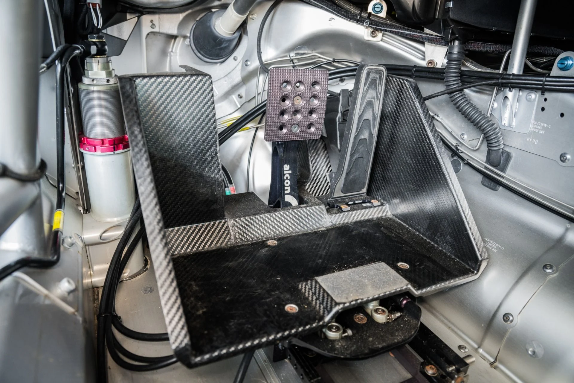 mph009_493536101_Used_2020_Aston_Martin_VANTAGE_GT_4_Competition_Race_Car_1677355923_65f848517c