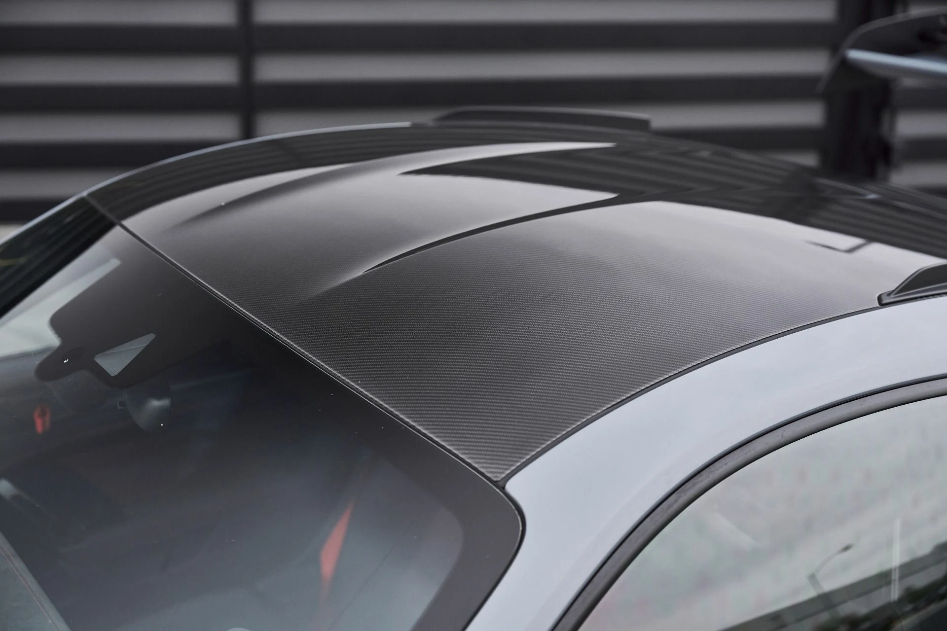 mph009_49573878_Used_2024_Porsche_911_GT_3_RS_1767150467_4b4bb97267