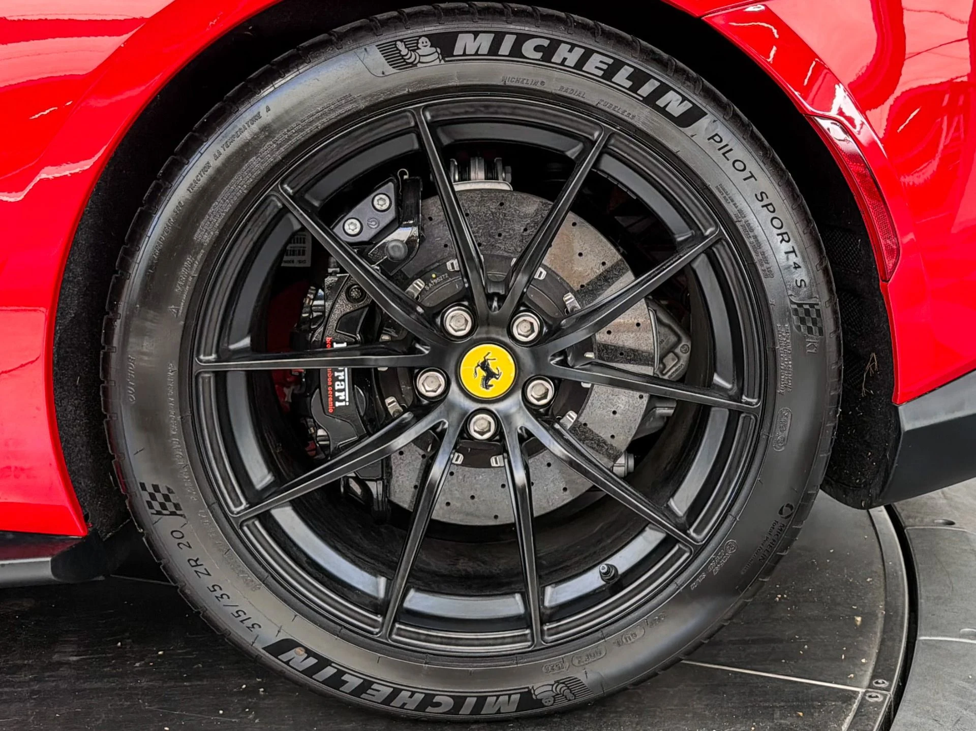 mph009_49679541_Used_2023_Ferrari_812_GTS_Daytona_Seats_Interior_Carbon_Suspension_Lifter_1781810794_ebddf3786a