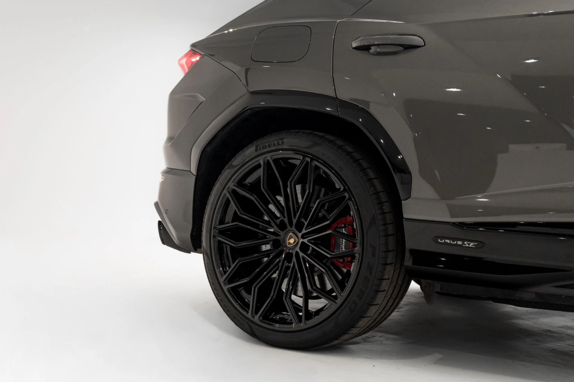 mph009_497685848_Used_2025_Lamborghini_Urus_SE_1792099572_f34adbfecf