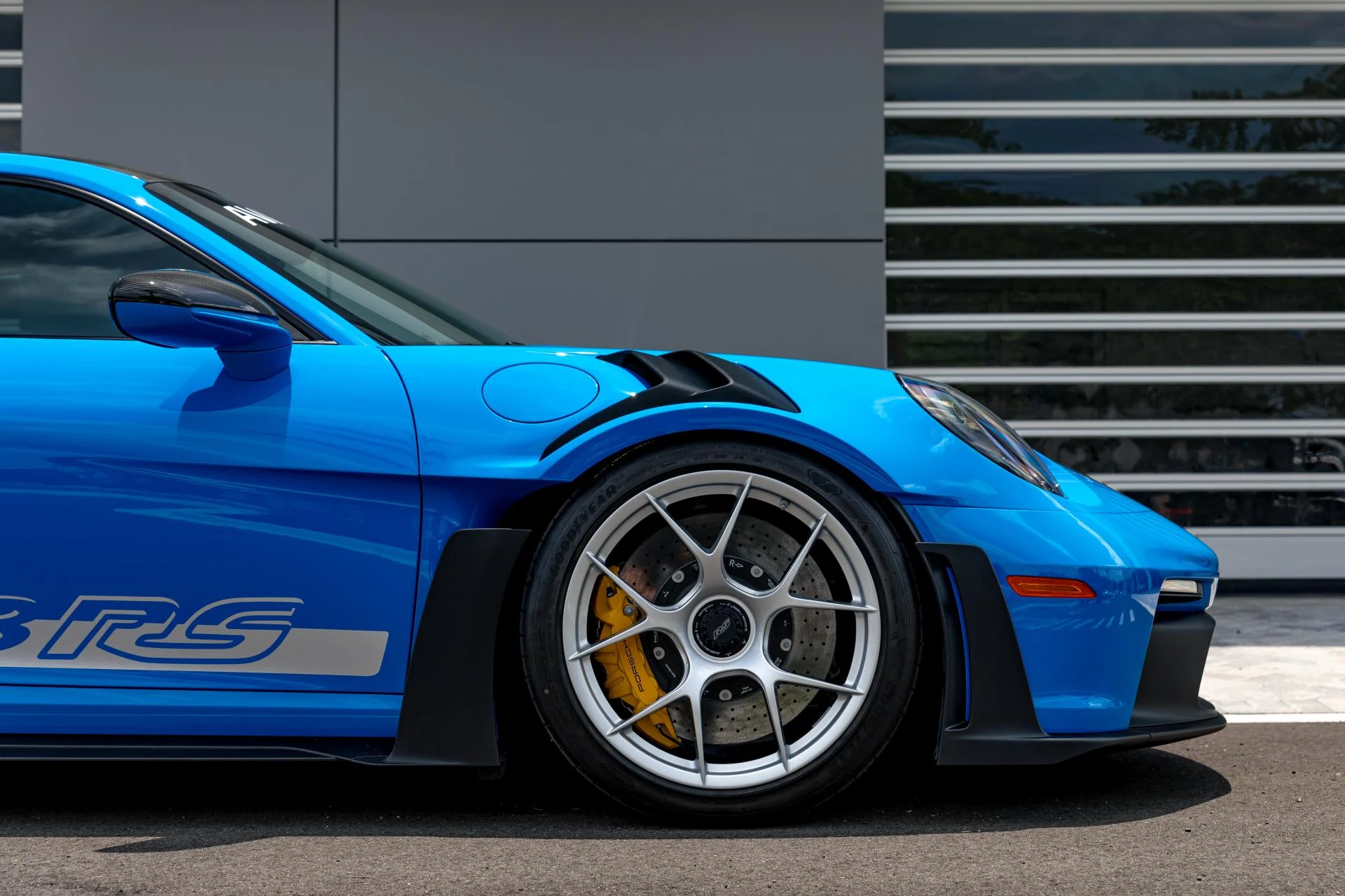 mph009_498165325_Used_2024_Porsche_911_GT_3_RS_e5569560b4