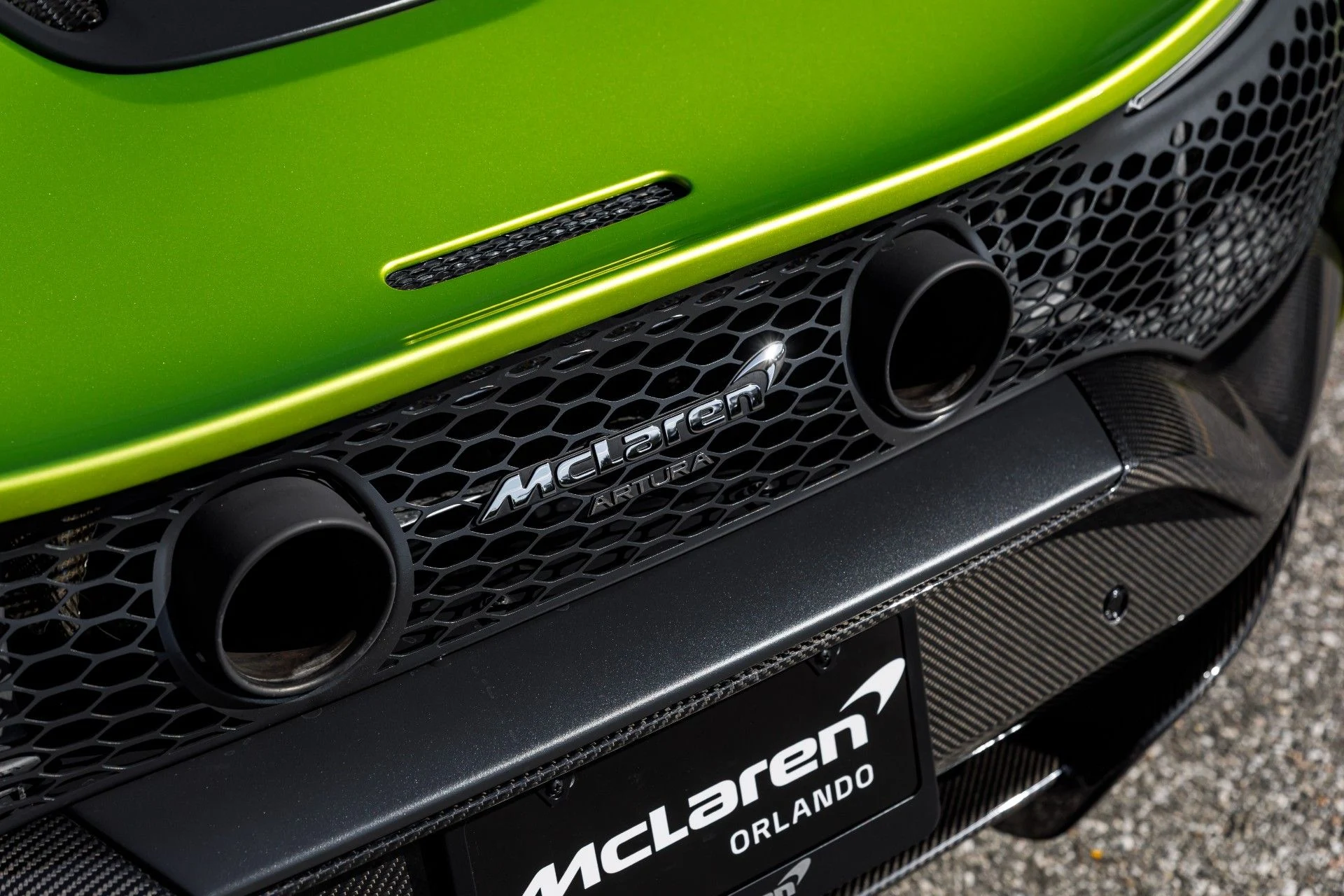 mph009_502595358_287_p10_l_49f55e30ed