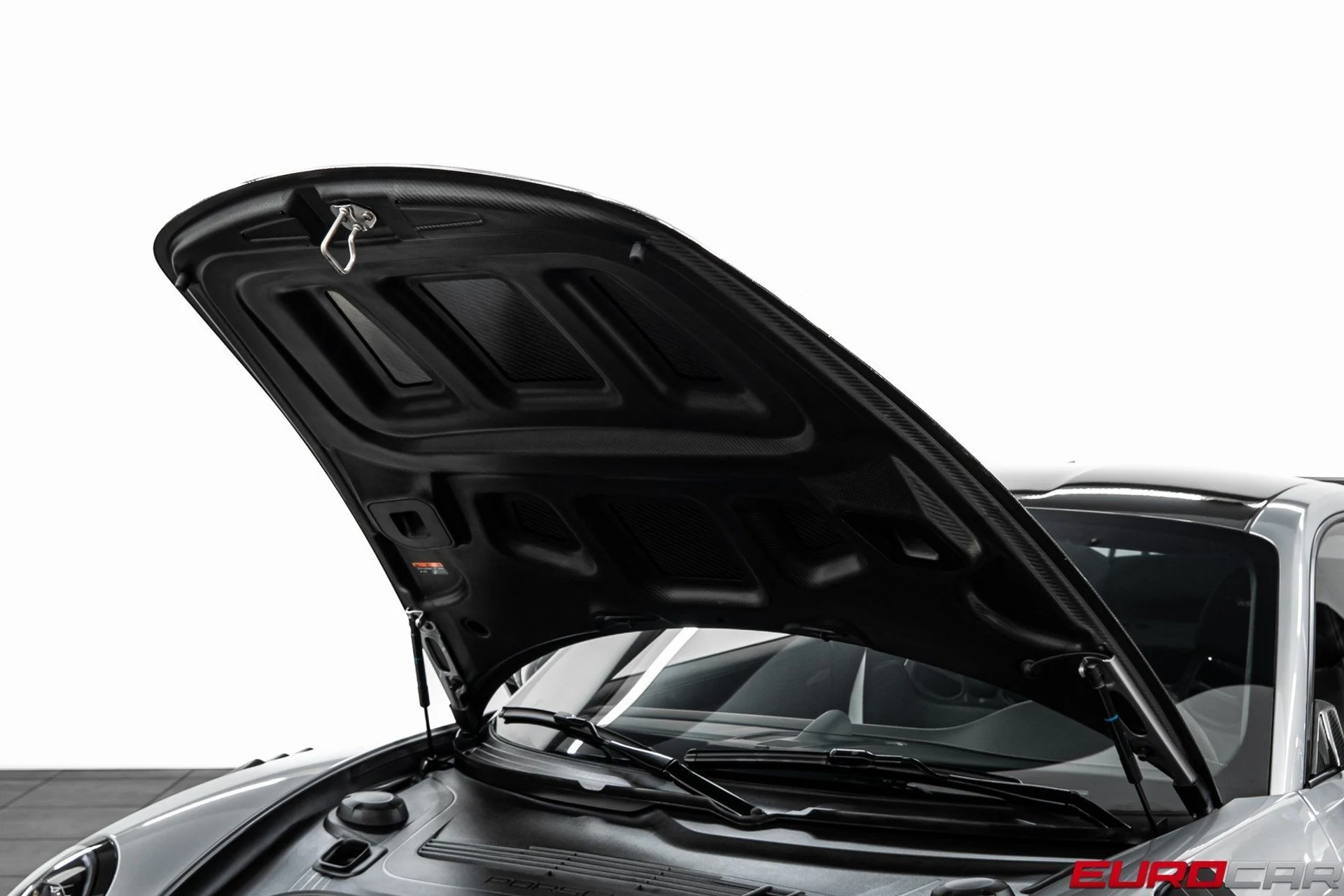 mph009_508106821_image_10_8482993798