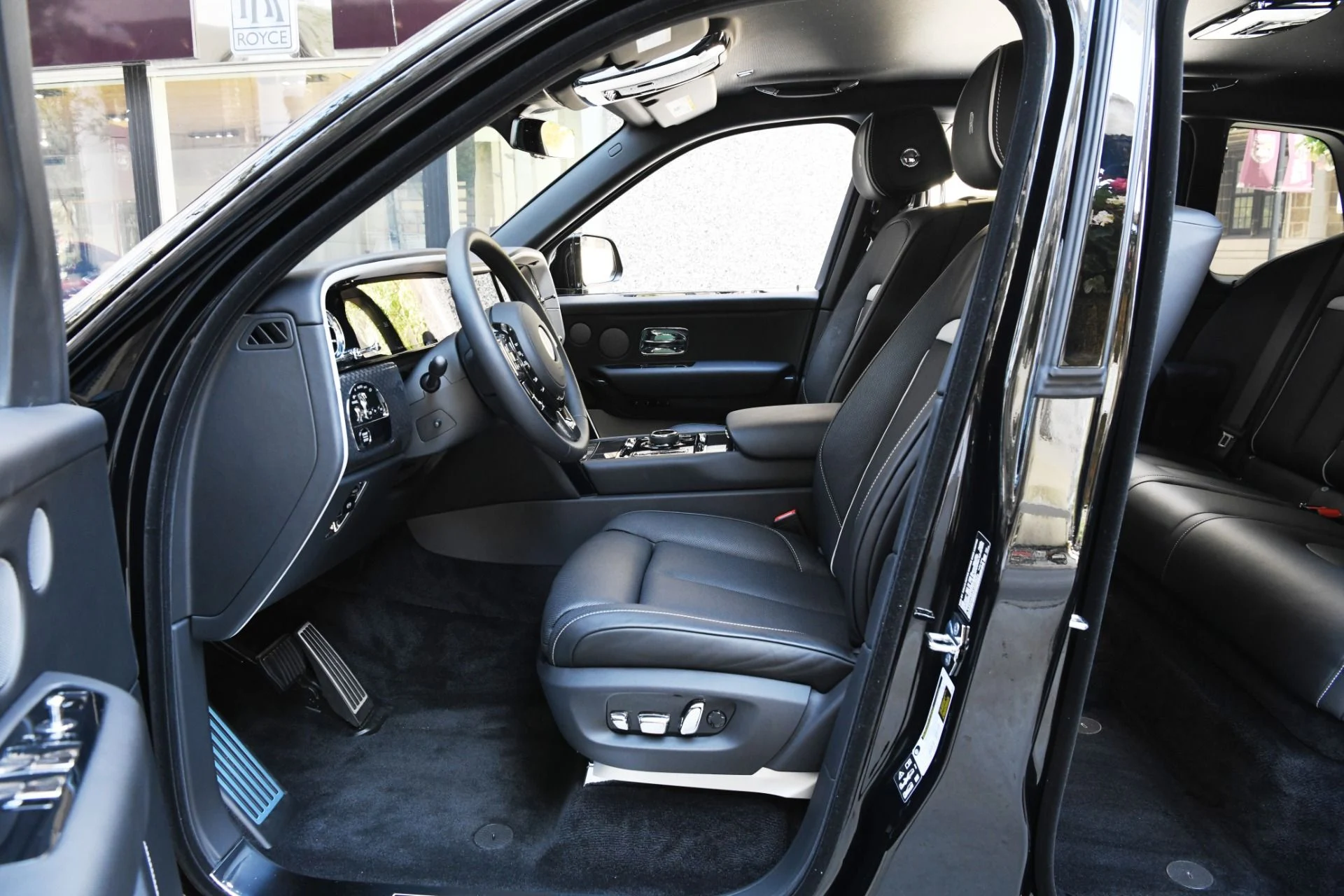 mph009_509338978_11731_p11_l_860cdfa897