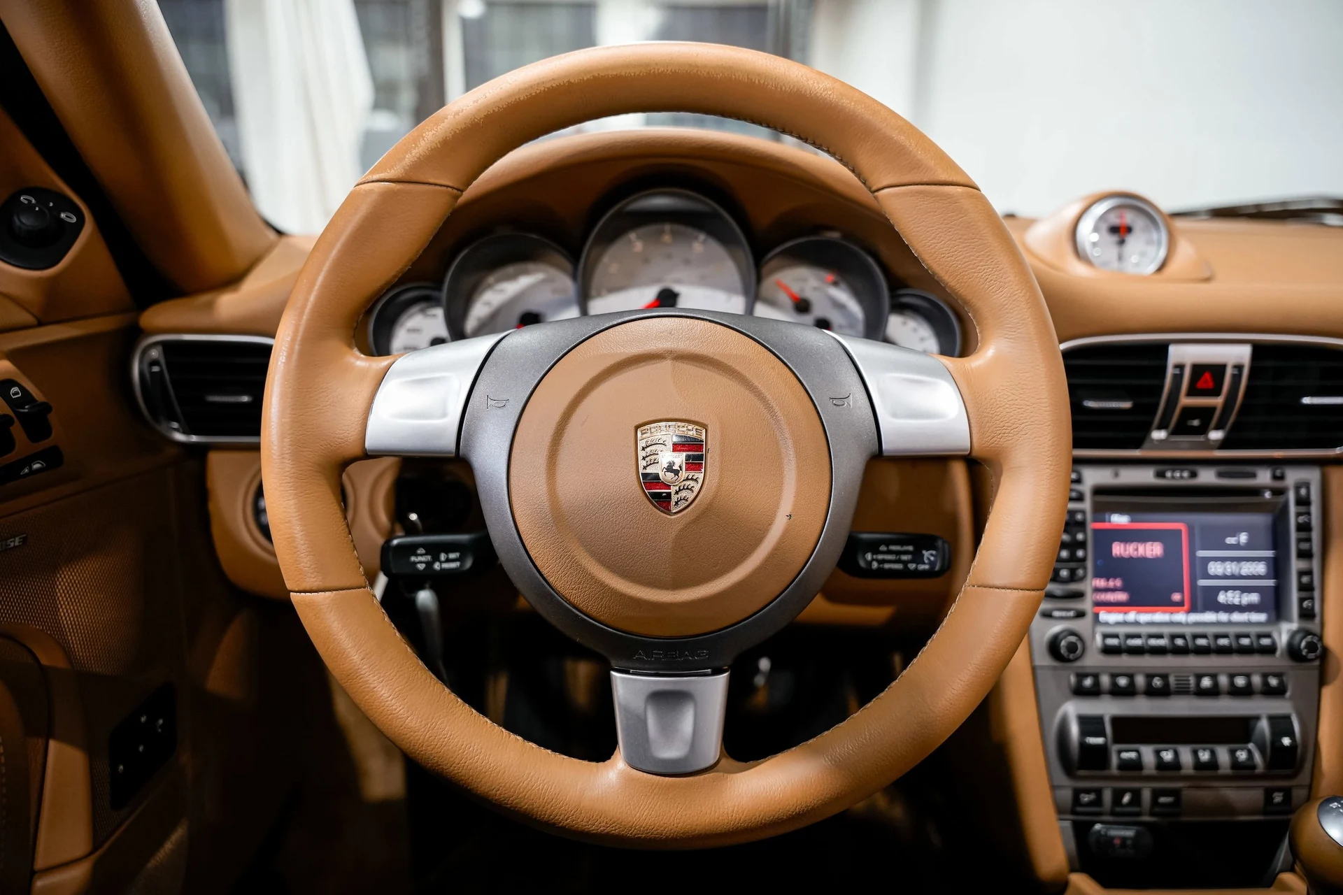 mph009_526854242_6cca139bc8c98d961961ae706e382114x_4ecc75990b