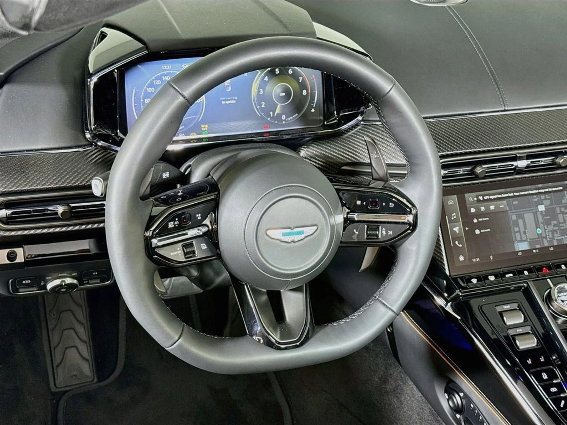 mph009_533641054_new_2026_aston_martin_vantage_sroadster_11350_23067104_10_1024_023bf032e4