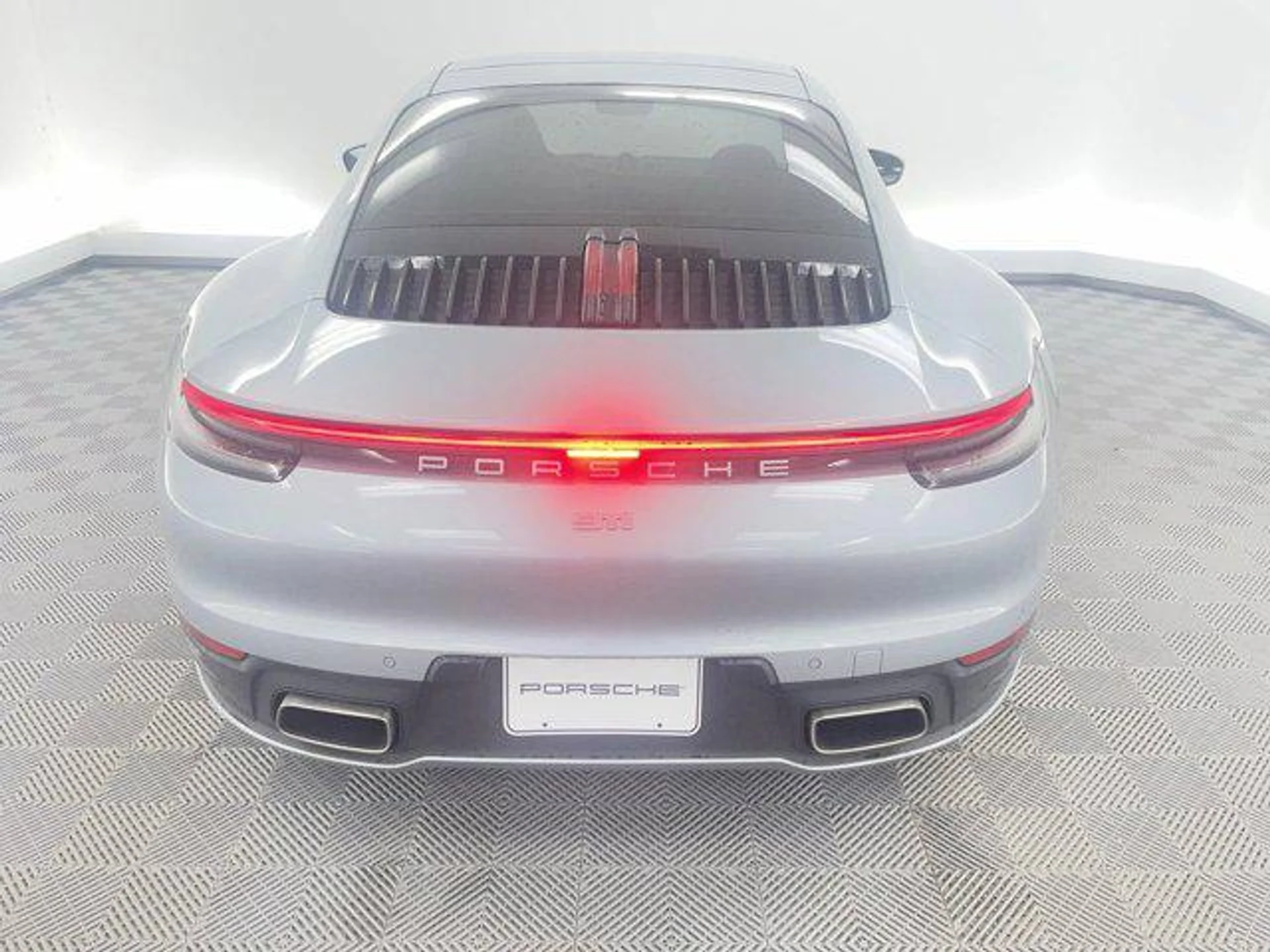 mph009_536358172_L_Pqq2_L0_KTR_Pd_I0_Sy_Z6f_Xh9_H_pvc_d37460fb57