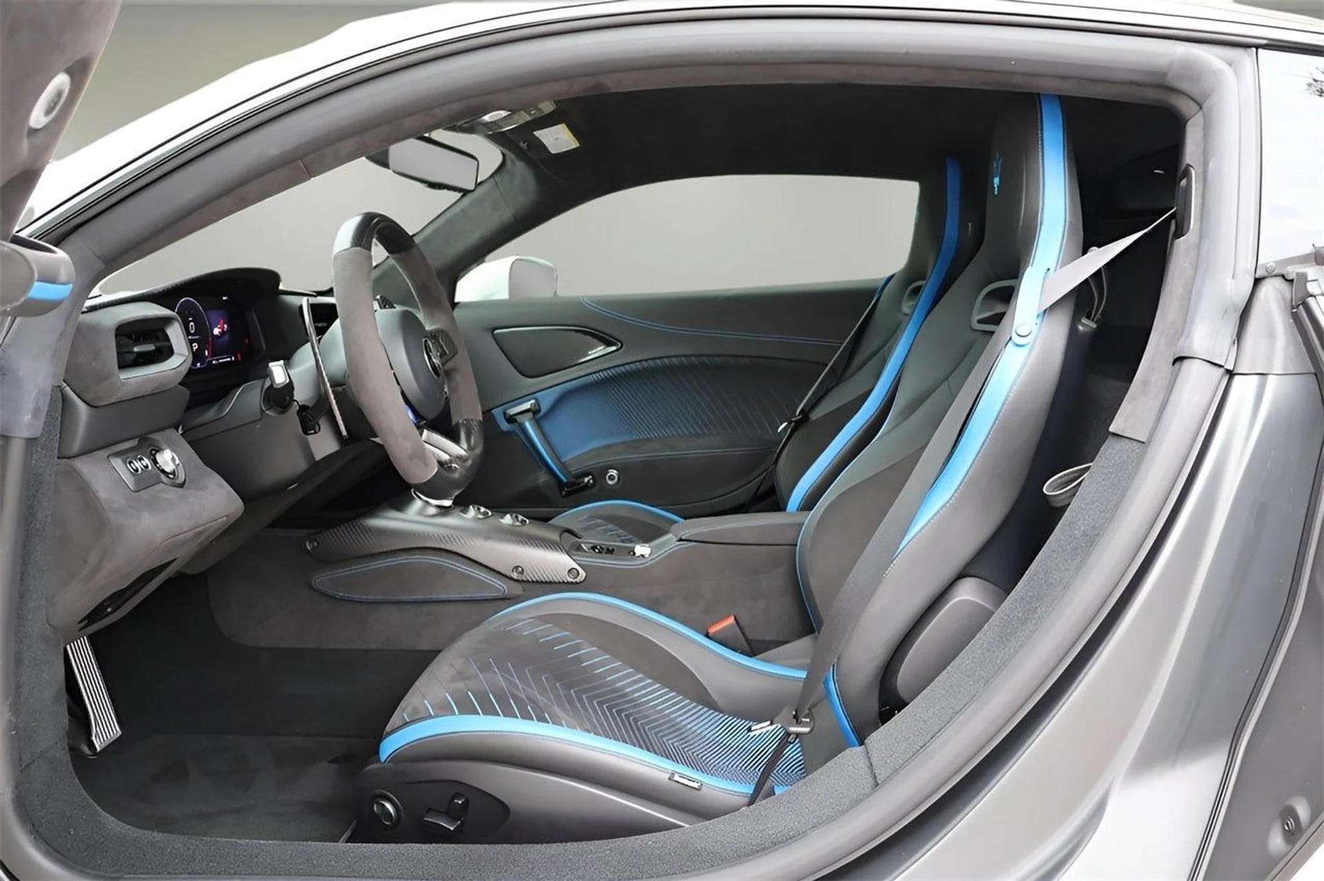 mph009_540704955_10_18aa6c3685